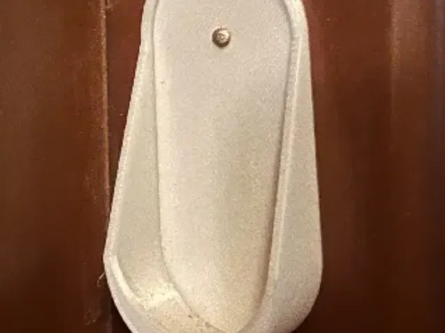 Simple ORNO remote control holder
