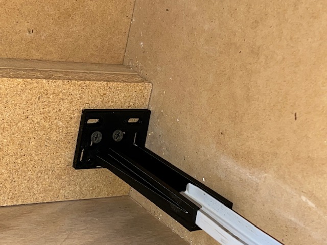 Miniatura 2 do modelo 3D Drawer slide mount
