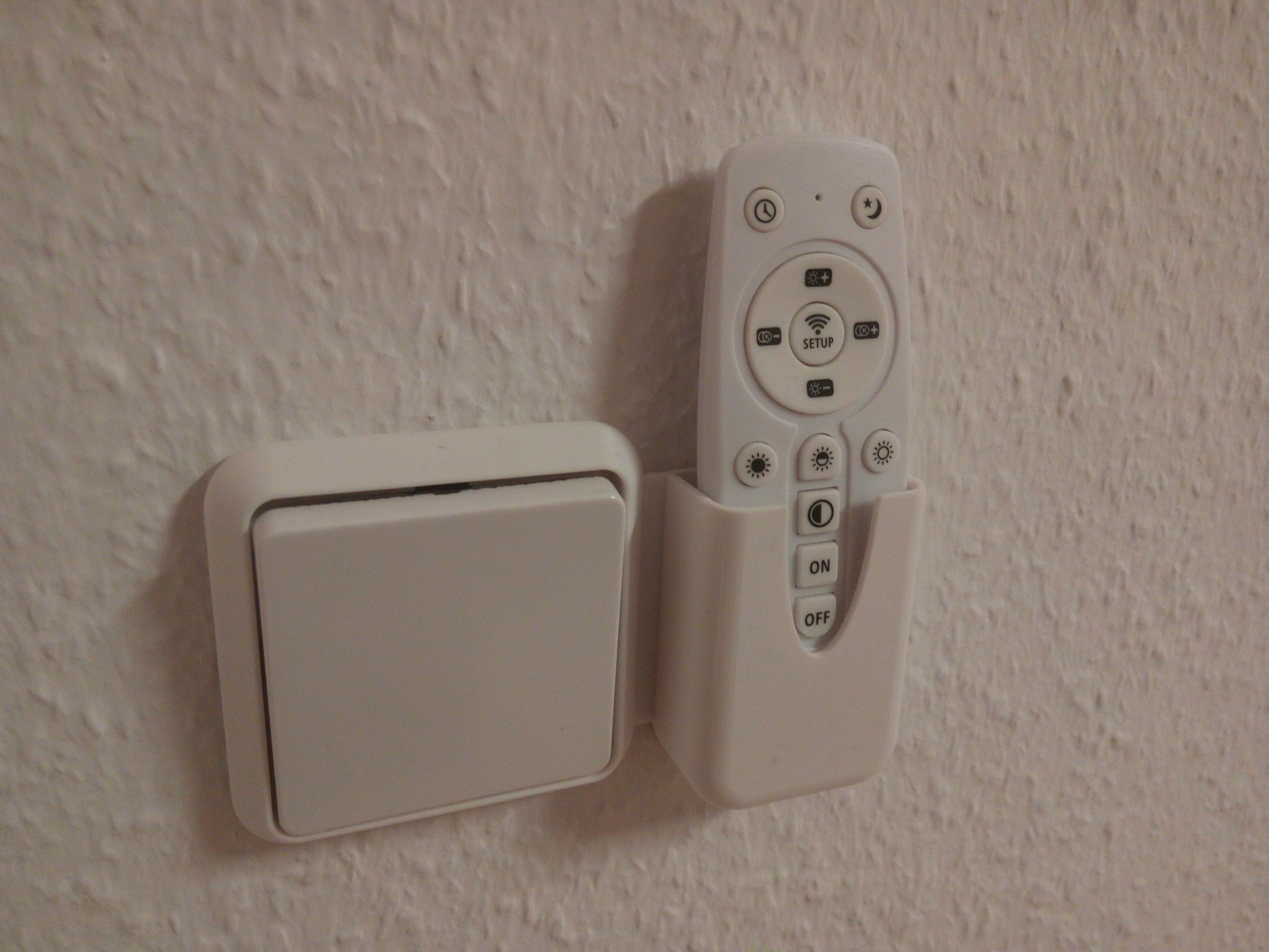 Lindby Light Switch Remote Holder