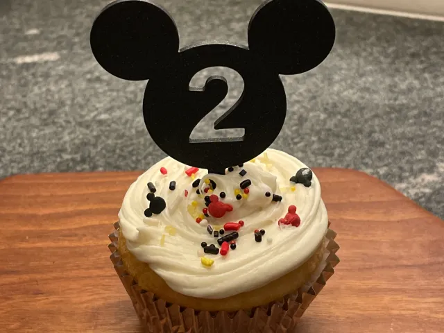 Mickey Mouse Silhouette - Cupcake Topper