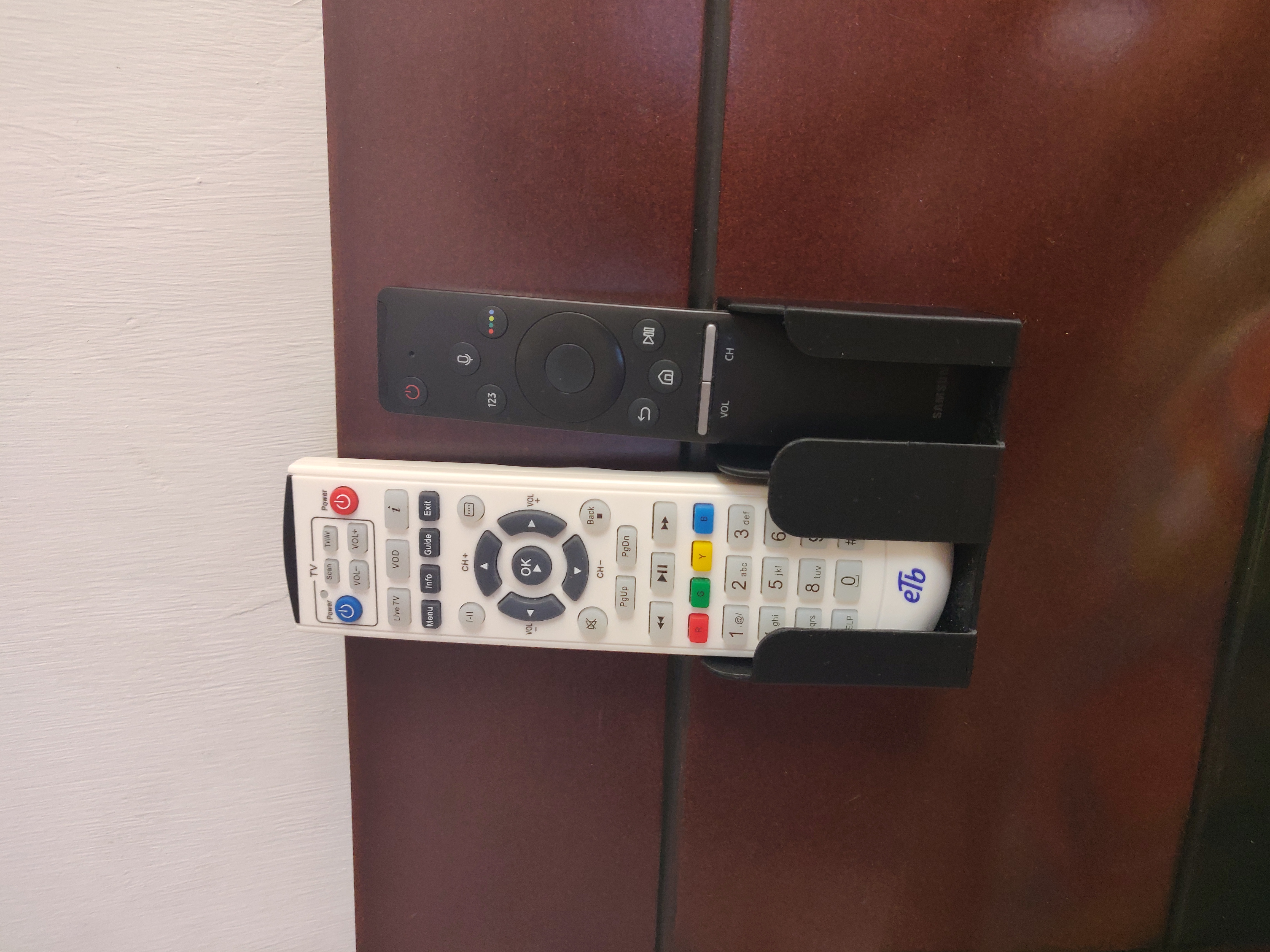 Miniatura 3 do modelo 3D Remote Control Holder