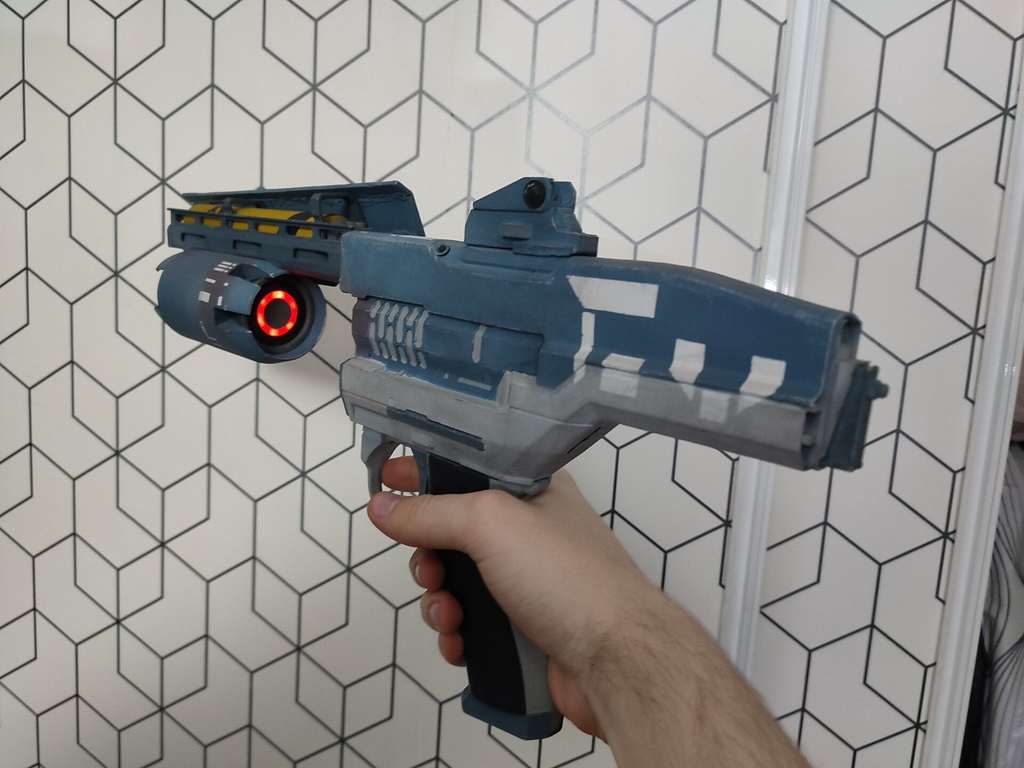 Half Life Alyx Pulse SMG Grunt version (currently without the magazine)
