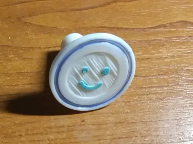 smiley drawer knob