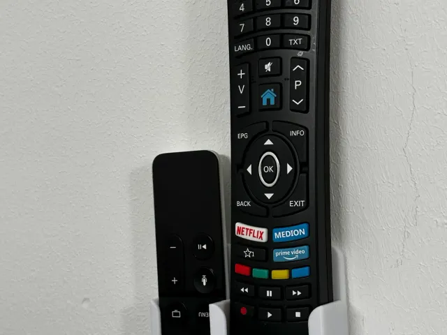Remote Holder for Apple TV and Medion Remote