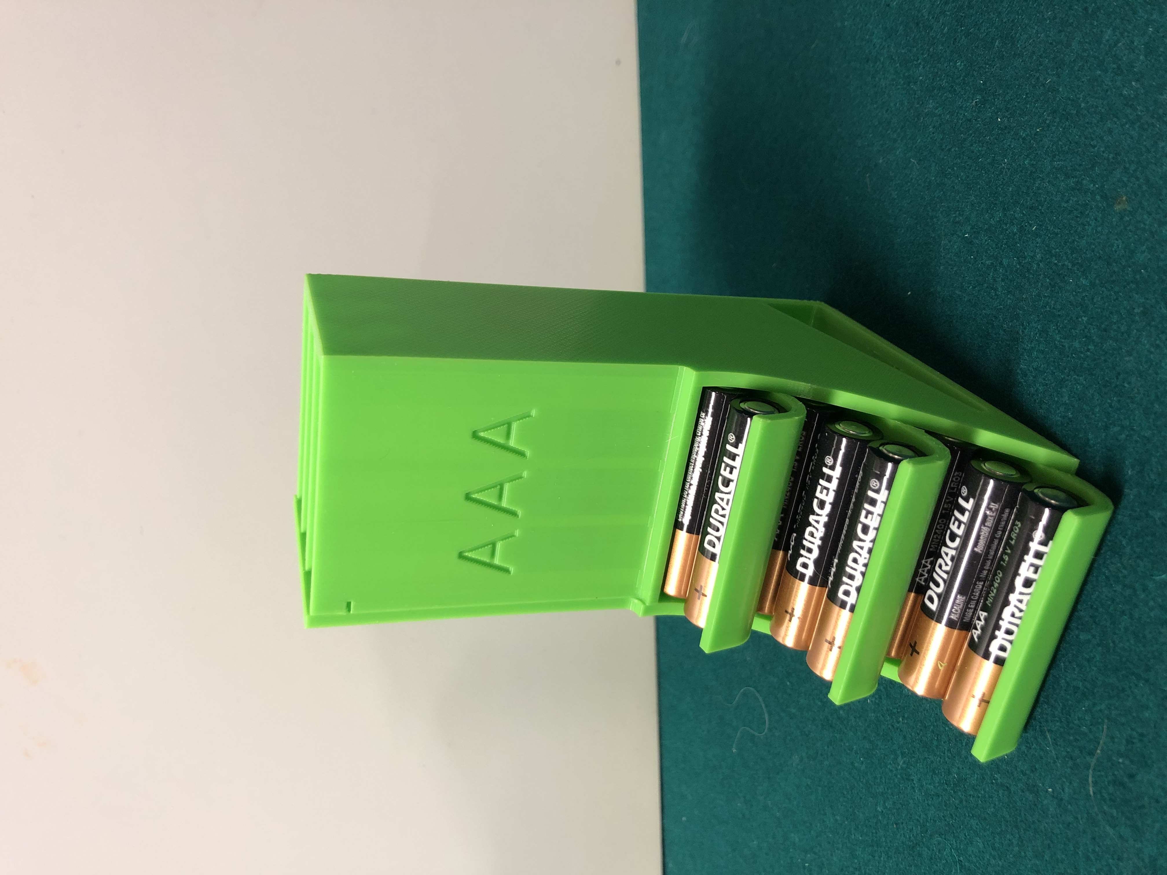 AAA Battery Dispenser that won't jam