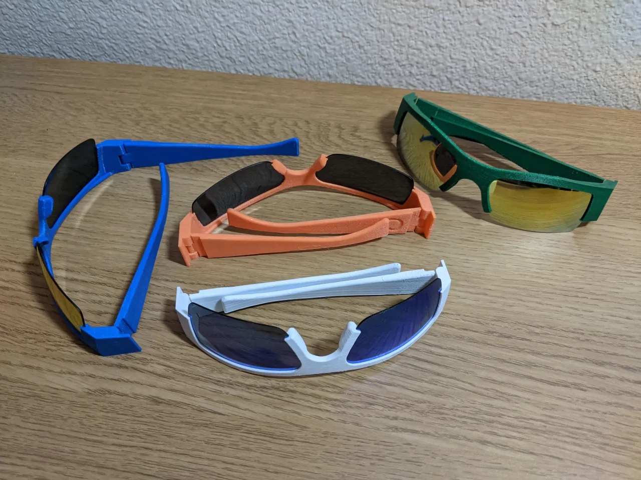 STL file Oakley Sunglasses Display 🕶️・3D print object to download・Cults