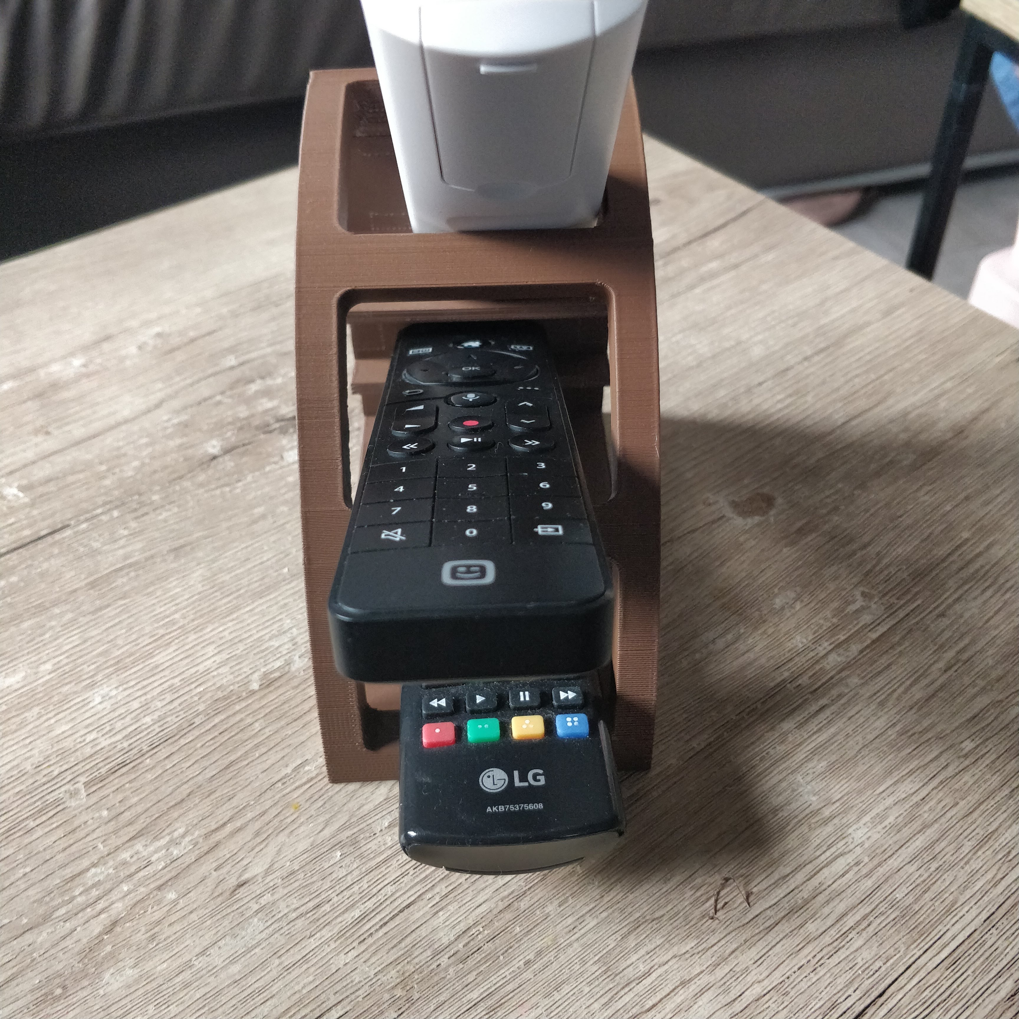 Miniatura 5 do modelo 3D Remote Organizer