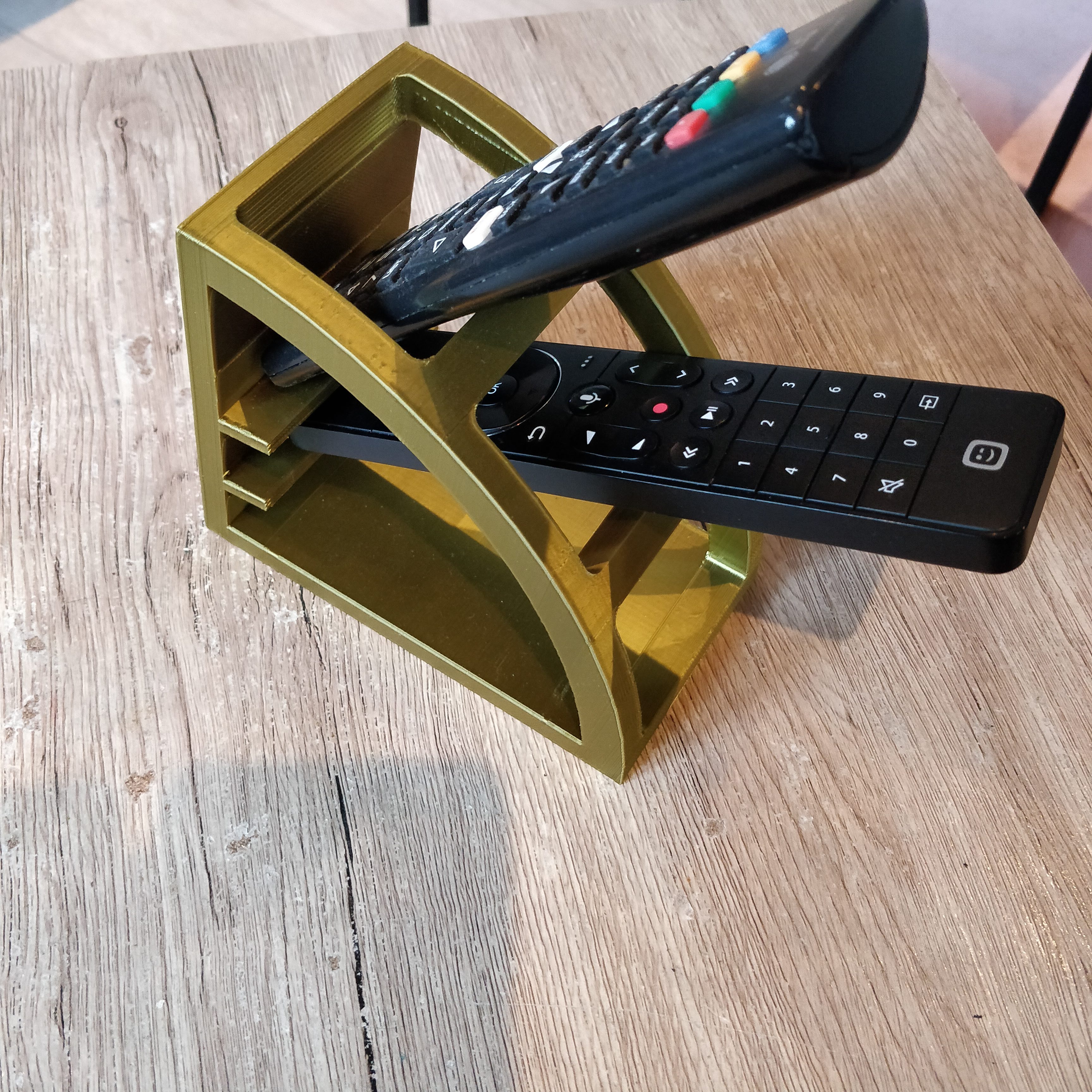 Miniatura 12 do modelo 3D Remote Organizer