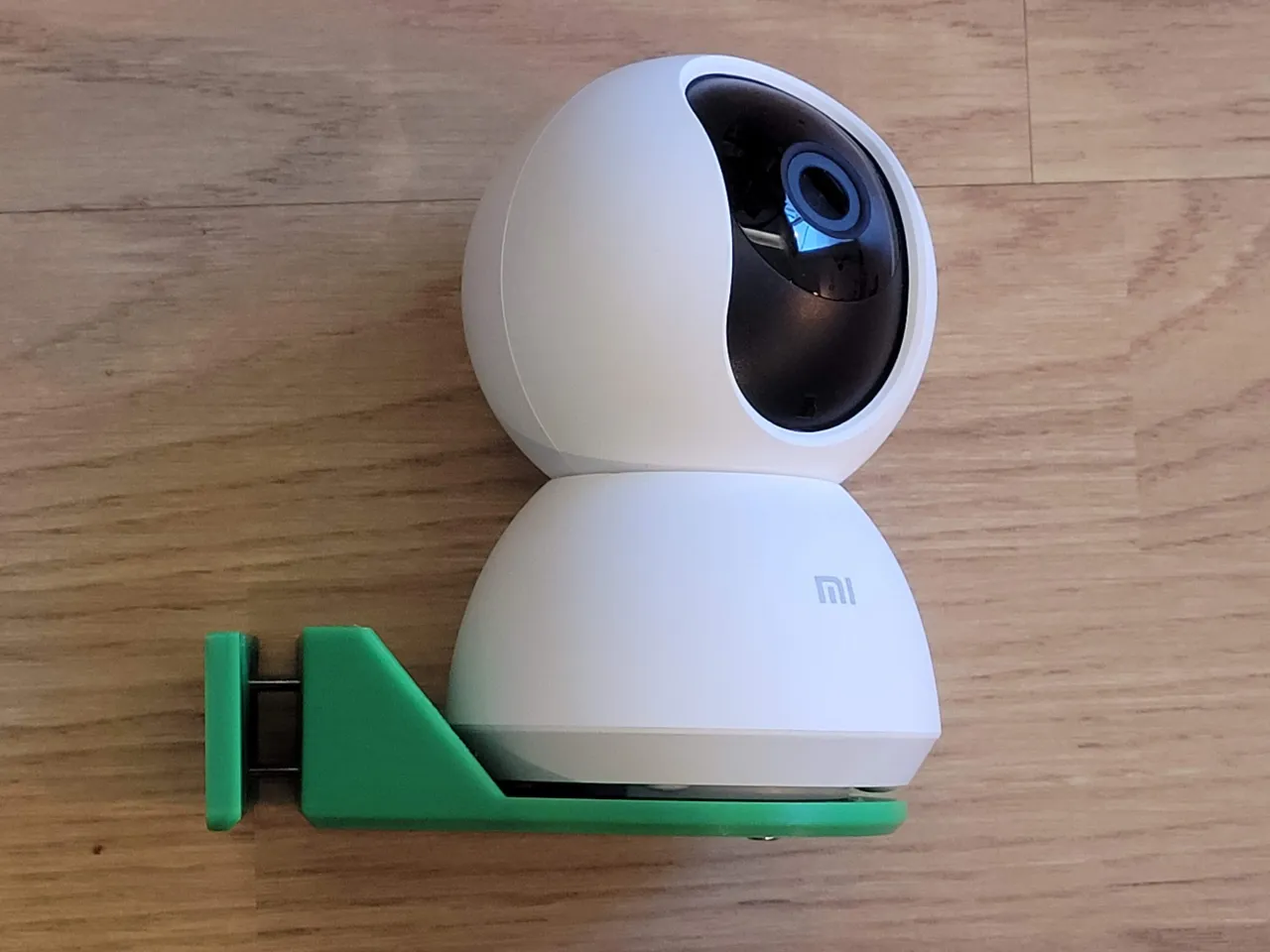 XIAOMI 360 Camera Wall mount by Olo Deepdelver Download free