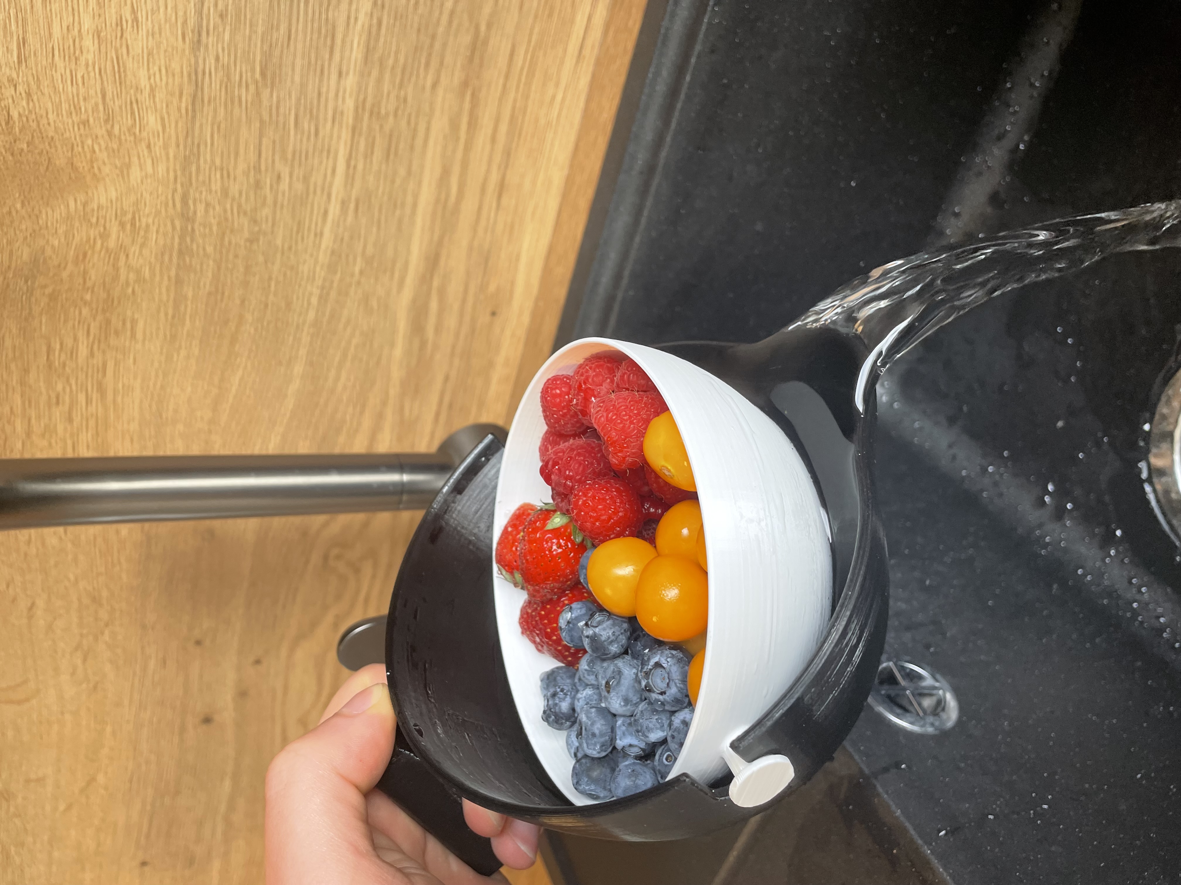 STRAINER FOR FRUIT AND VEGETABLES | KITCHEN GADGET | BOWL