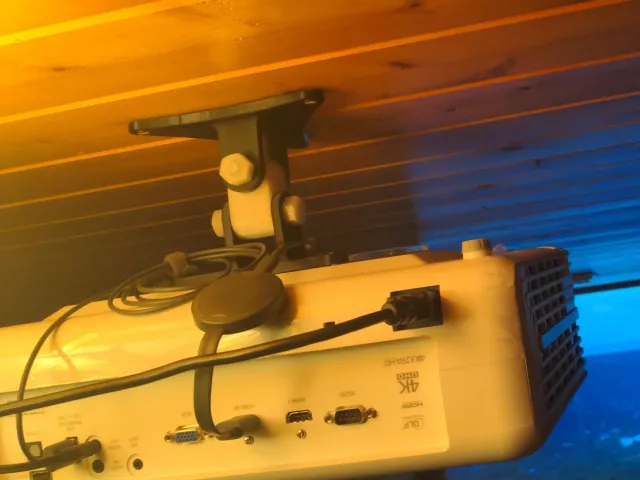 OPTOMA UHD50 Projector Ceiling Mount