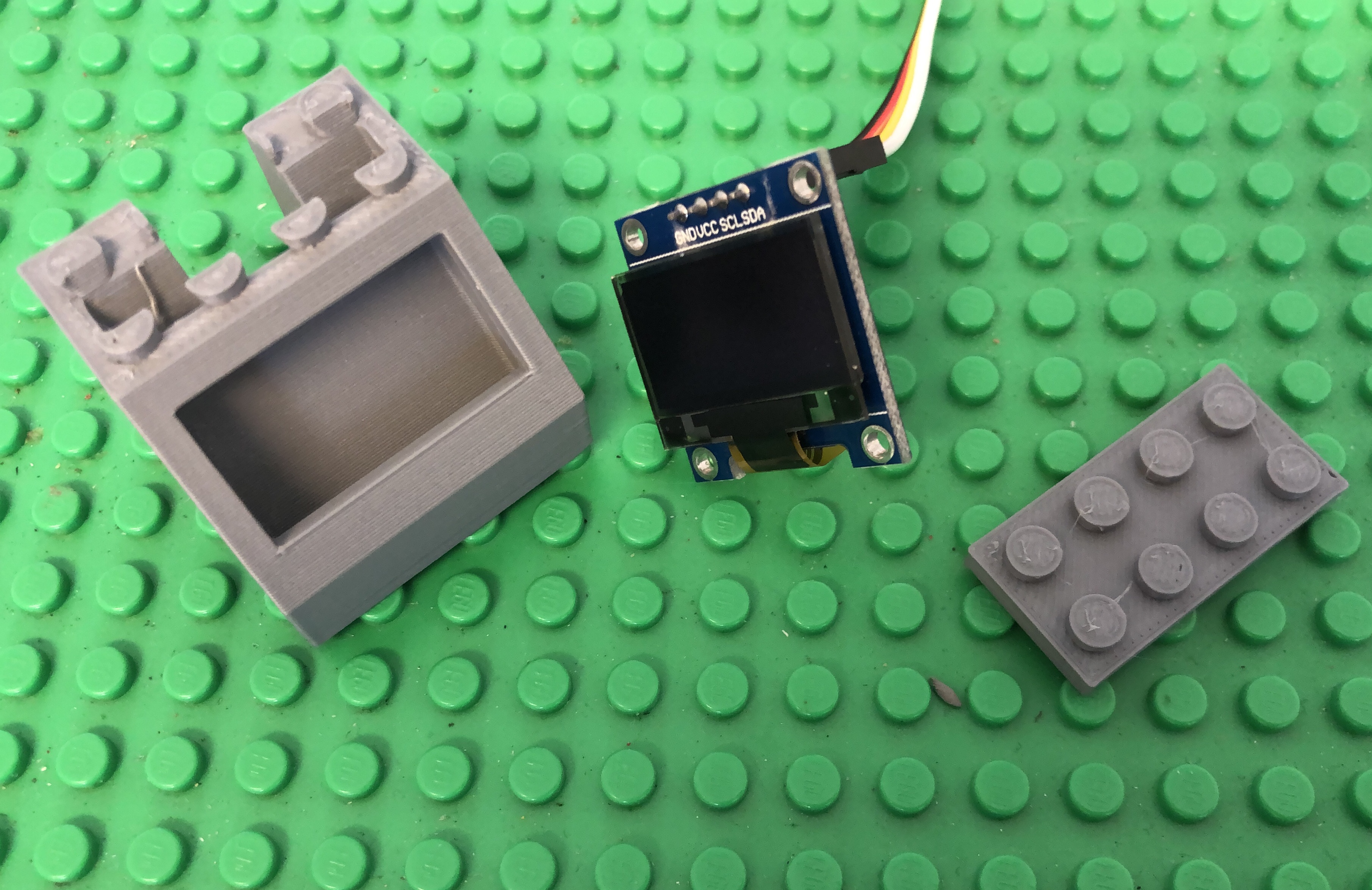 LEGO Computer shaped OLED holder. — miniatura 2