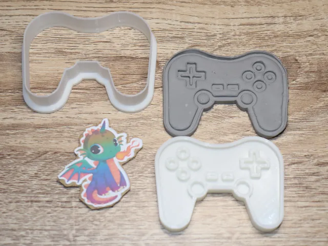 cookie cutter retro controller