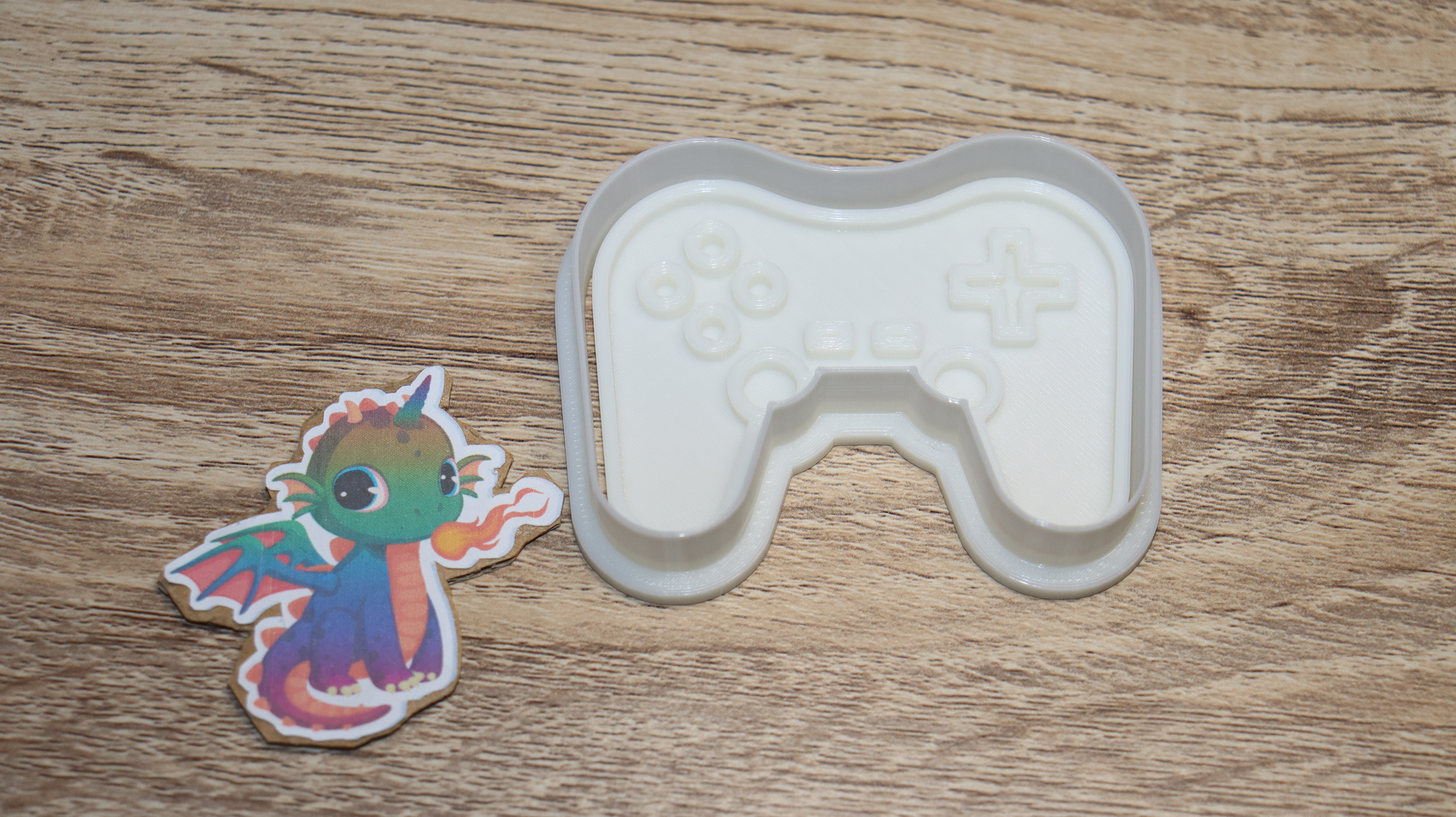 Miniatura 3 do modelo 3D cookie cutter retro controller