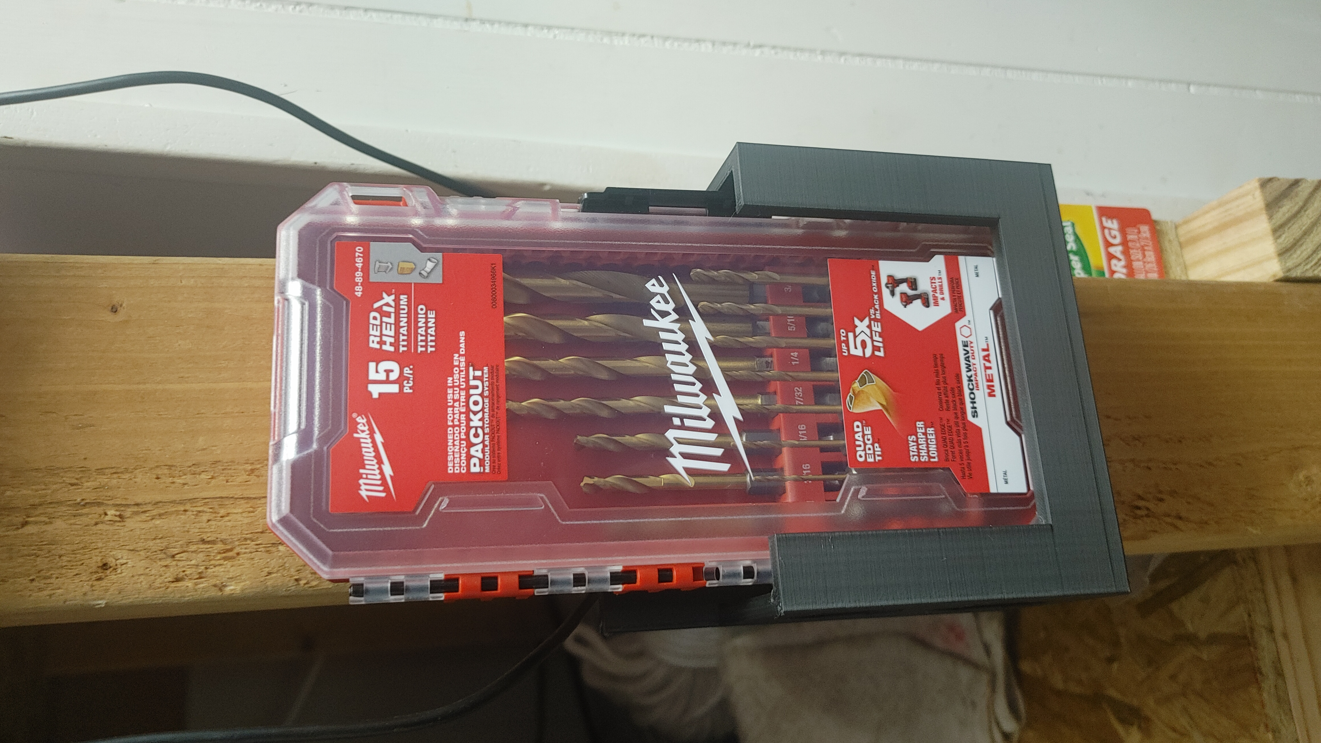 Milwaukee 15 piece drill bit wall mount