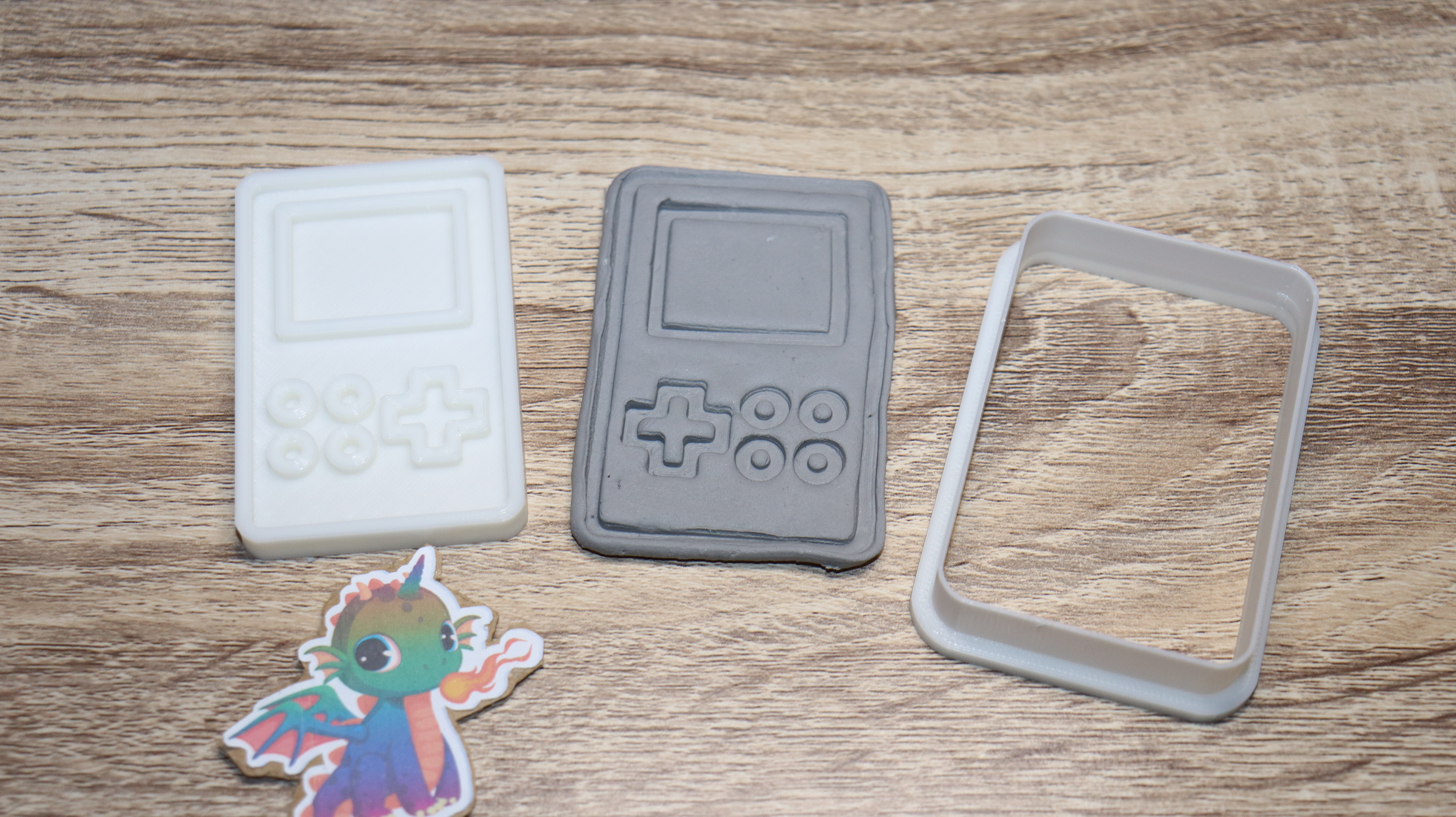 cookie cutter retro game device