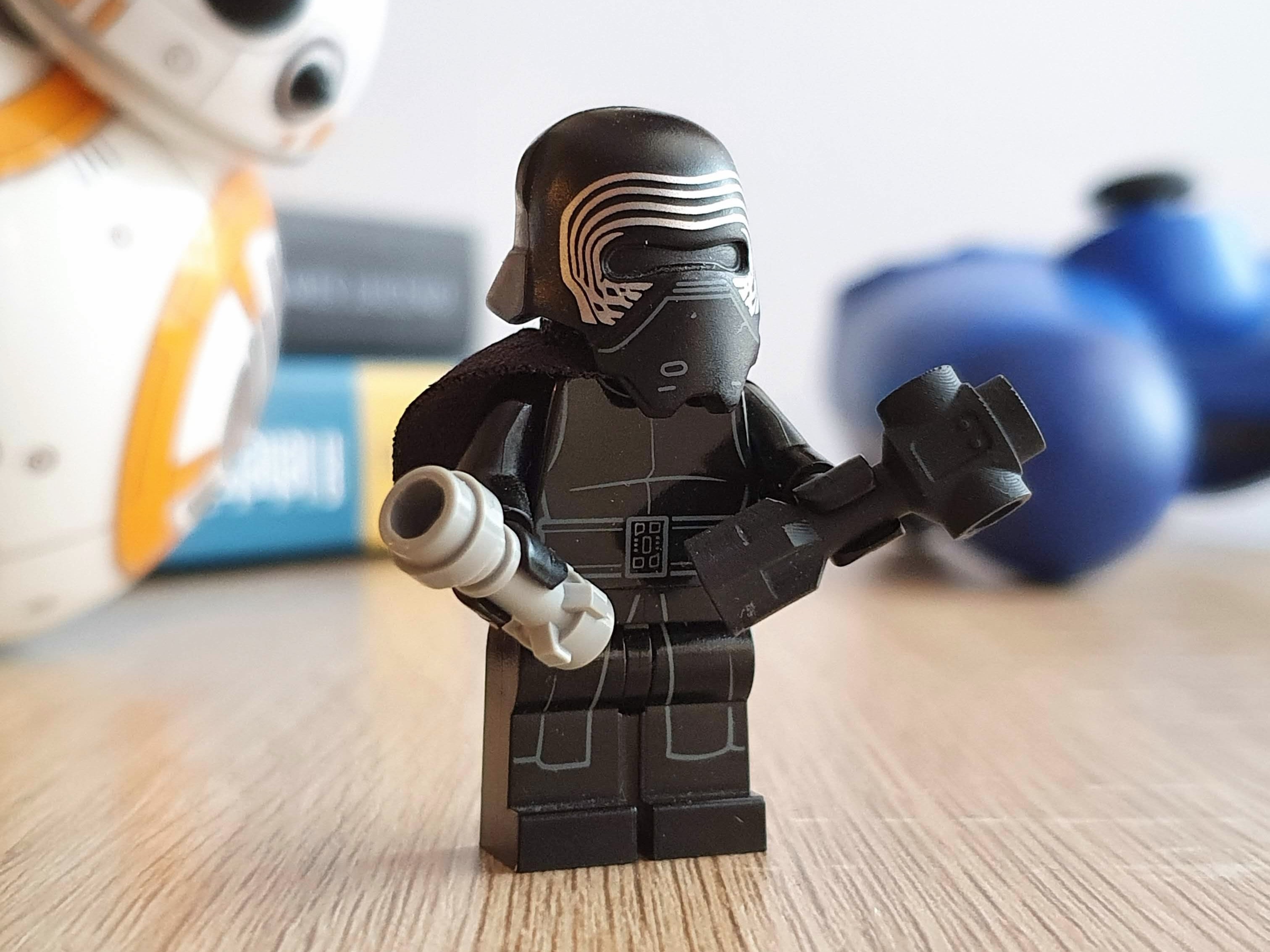 Lego kylo ren lightsaber online