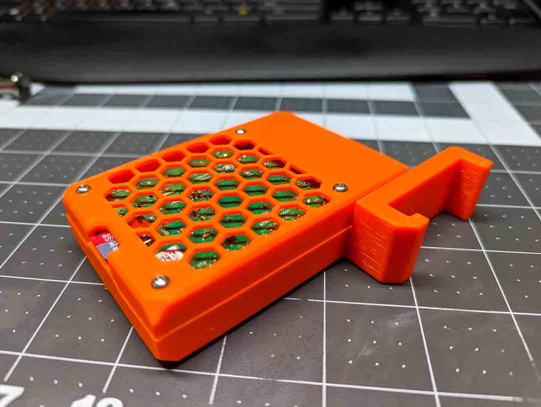 Raspberry Pi4 Case with Frame Clip for Prusa MK3S+ by AstroStock ...