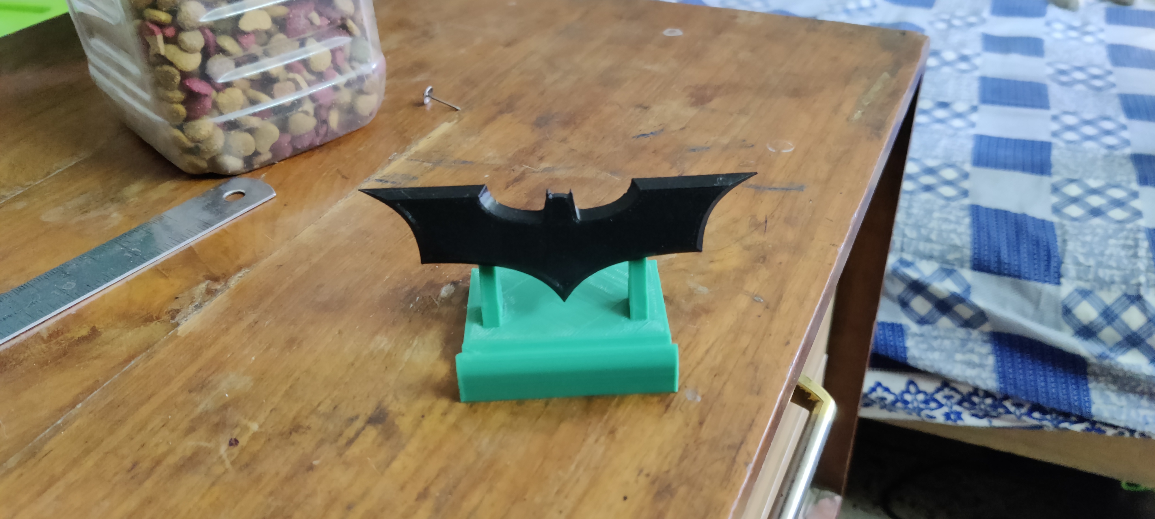 Bat phone stand