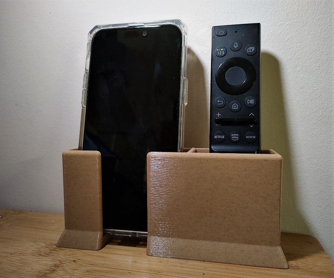 Remote control + handphone stand by Qrd Download free STL model