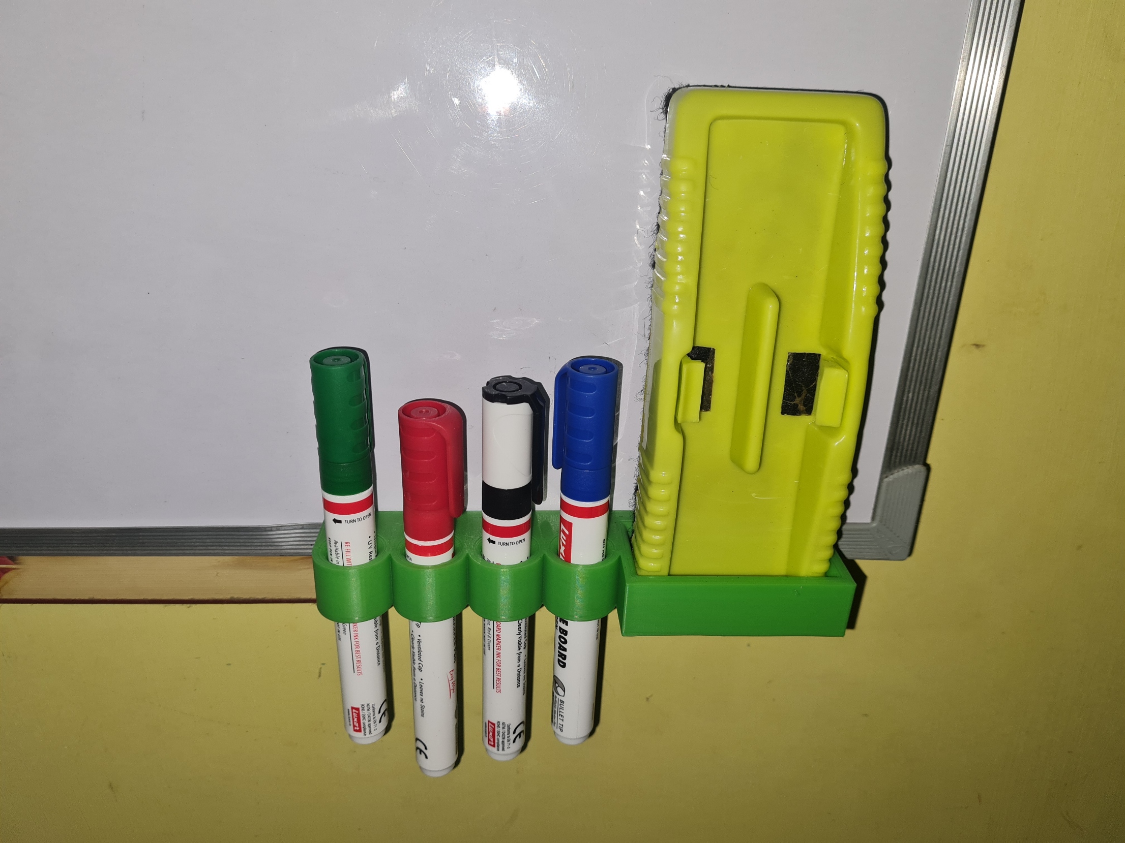 marker-and-duster-holder-for-white-board-by-ritzy3dprinting-download