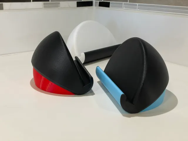 Adjustable iPad stand / tablet stand