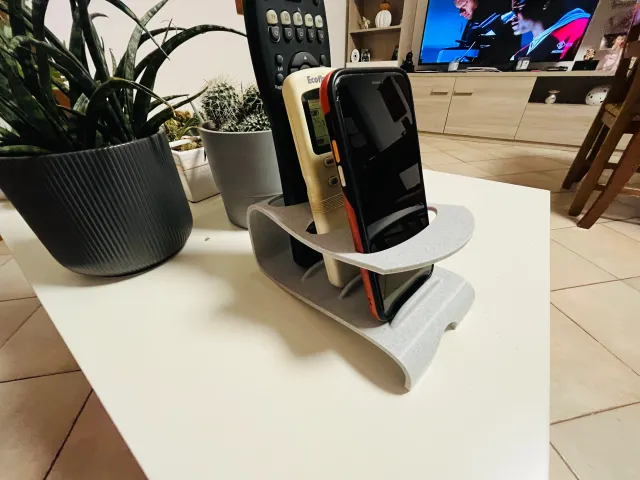 Design Remote Holder