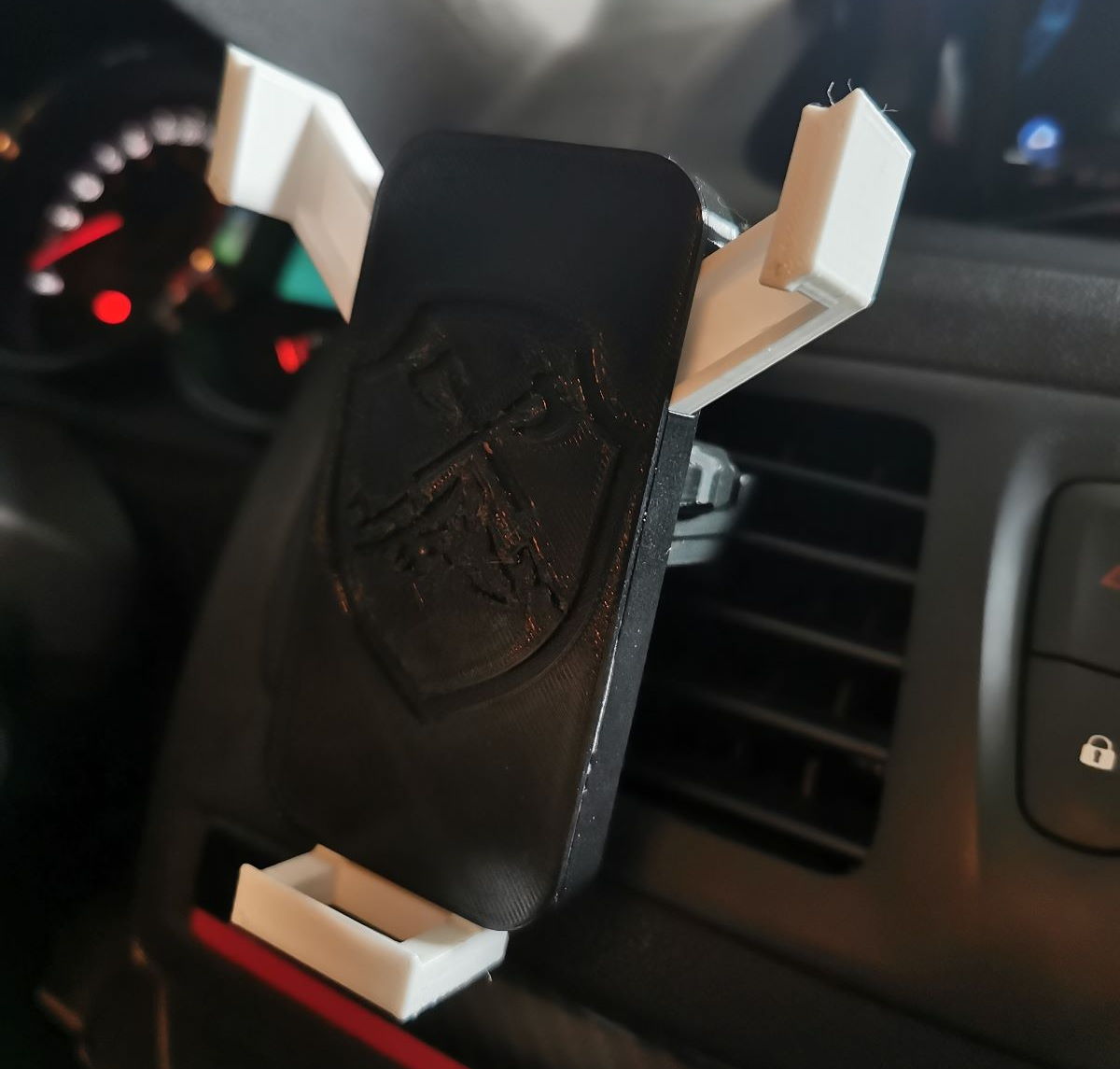 Car Phone Holder by Ruiaxe Download free STL model