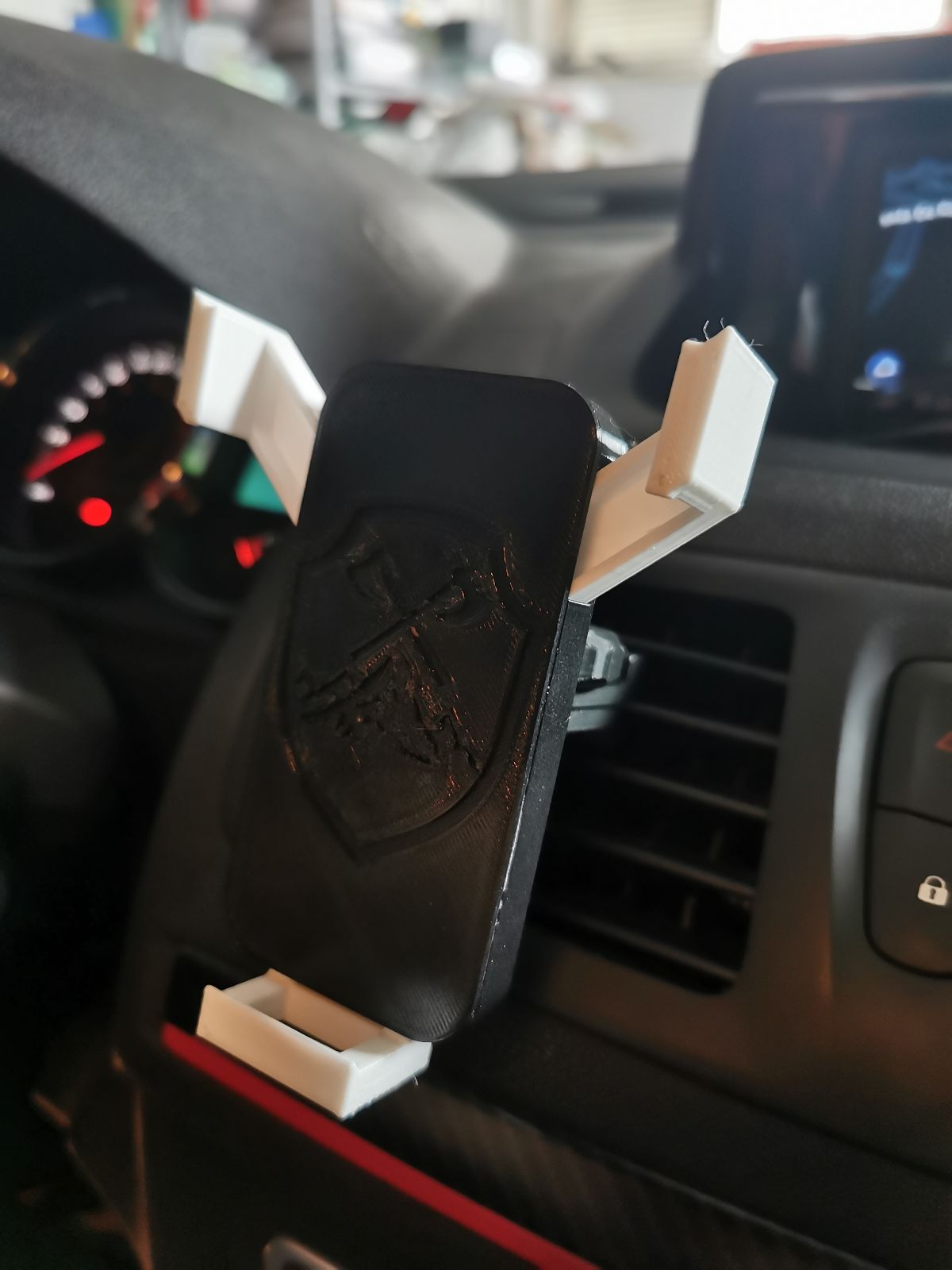 Car Phone Holder by Ruiaxe Download free STL model