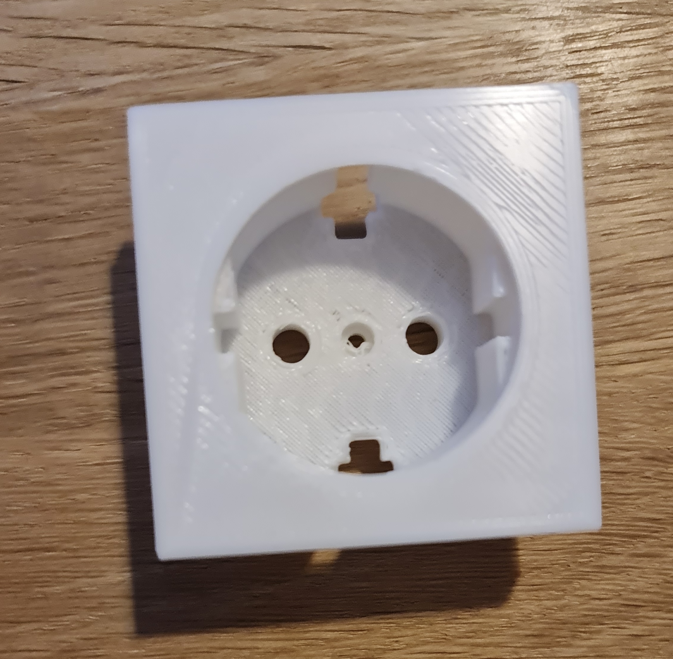 Power socket cover / Steckdosen Blende Abdeckung (55x55mm)