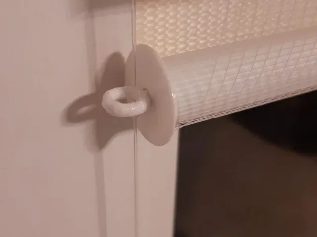 Očko k žaluzii