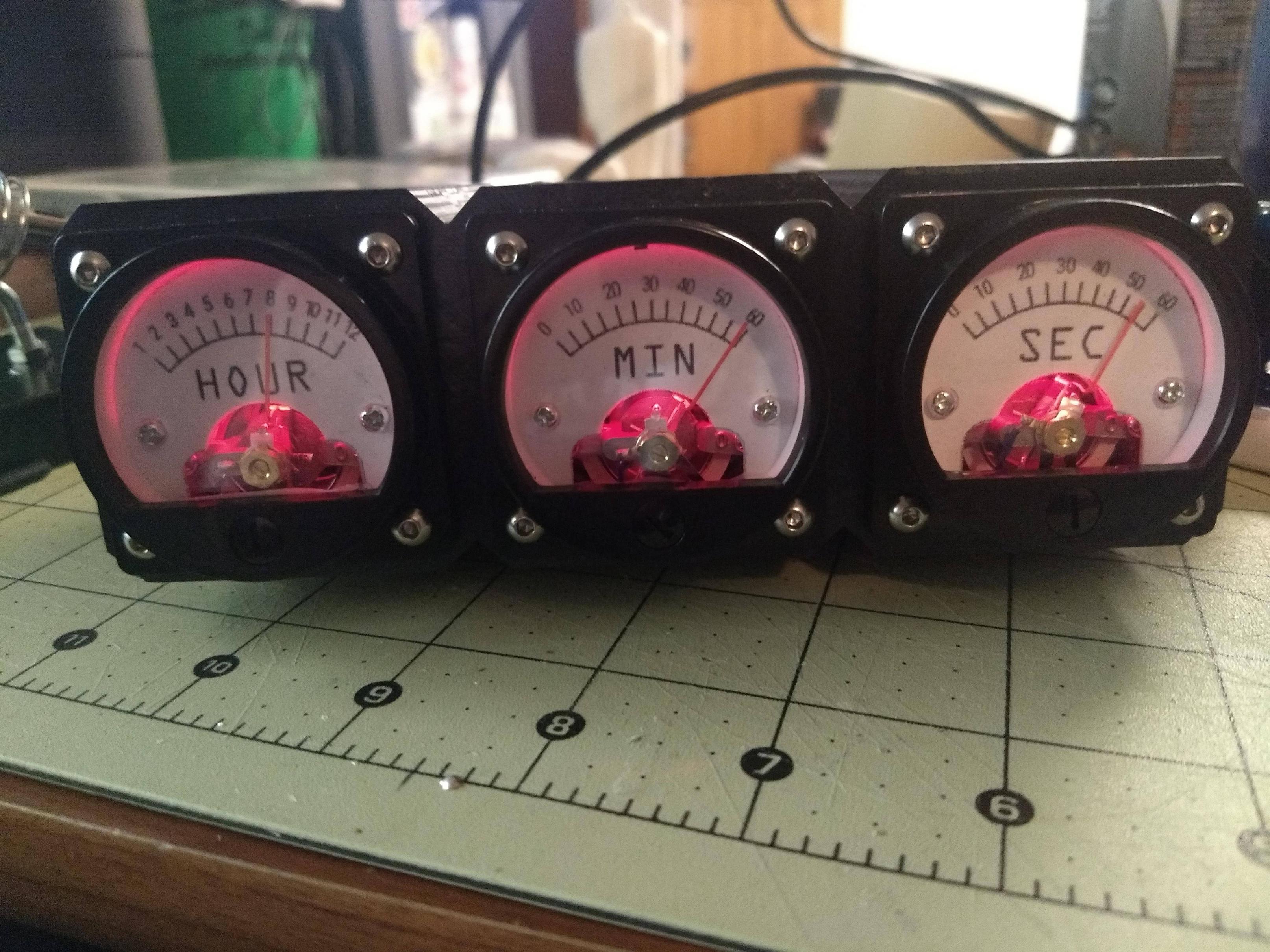 Analog Voltmeter Clock Case by Skeetz1230 Download free STL model