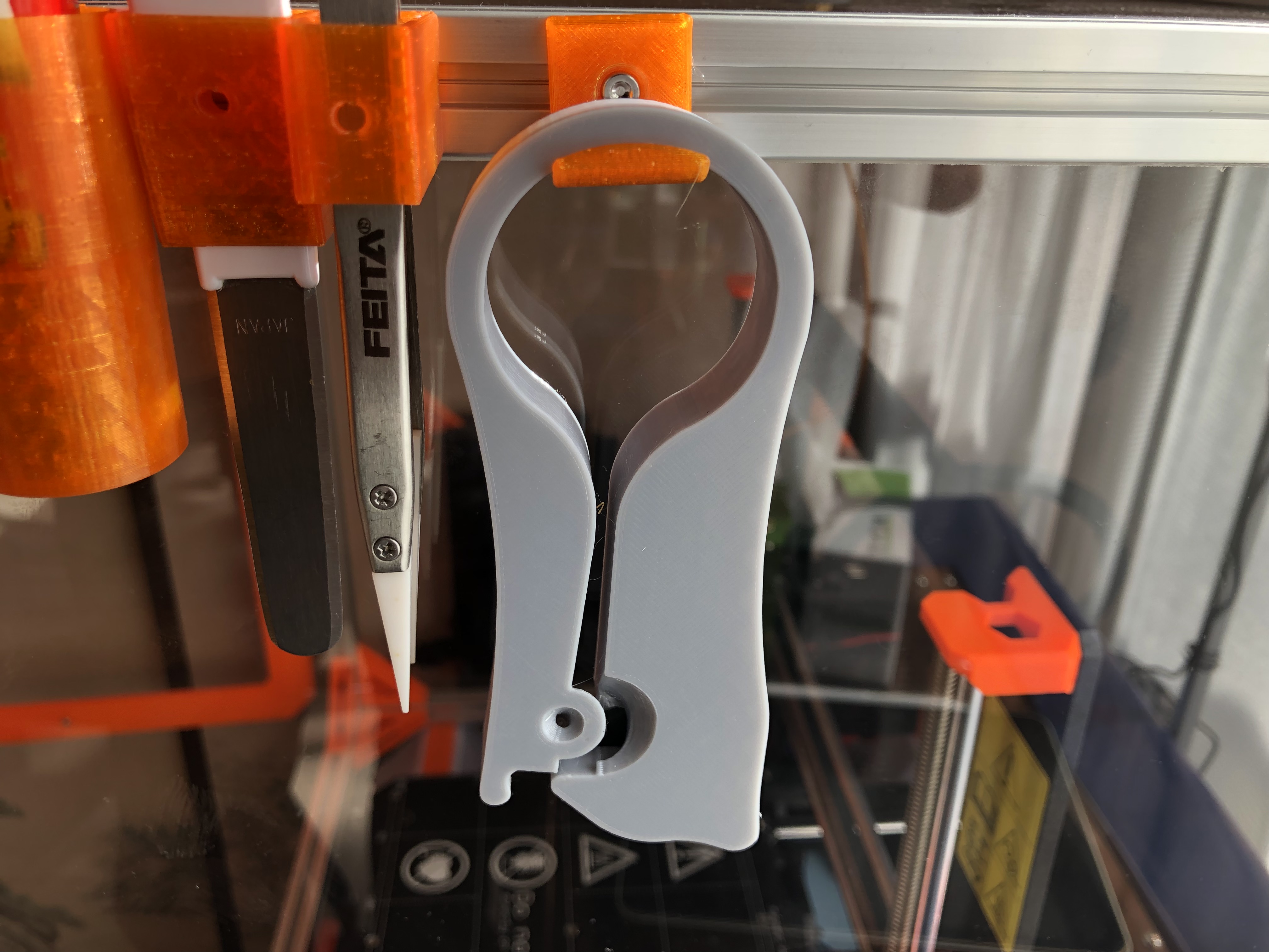 Filament Cutter Holder for Mounting on 2020 Size Aluminum Extruded Profiles