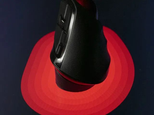Elecom Deft Pro Trackball Stand