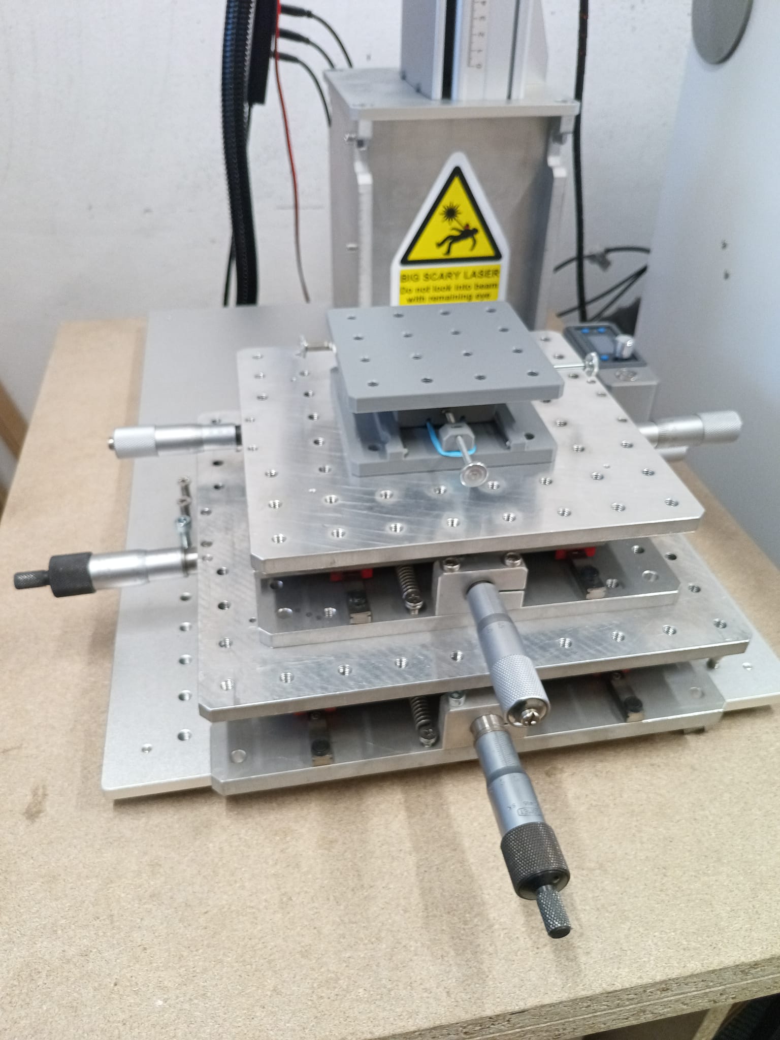 XYR plate for Fiber Laser 200x200