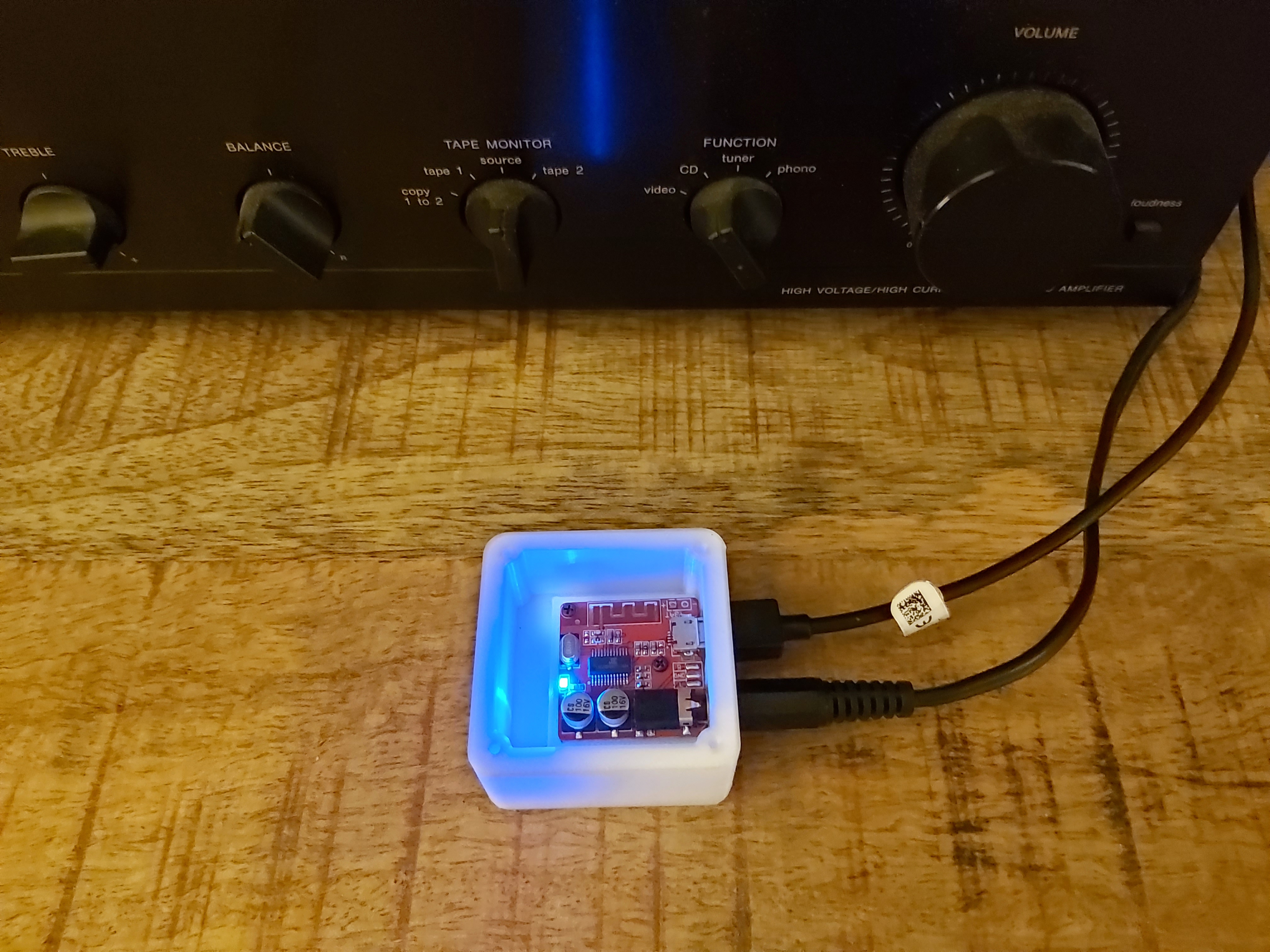 Miniatura 3 do modelo 3D Tiny Bluetooth-Box for old Amplifier