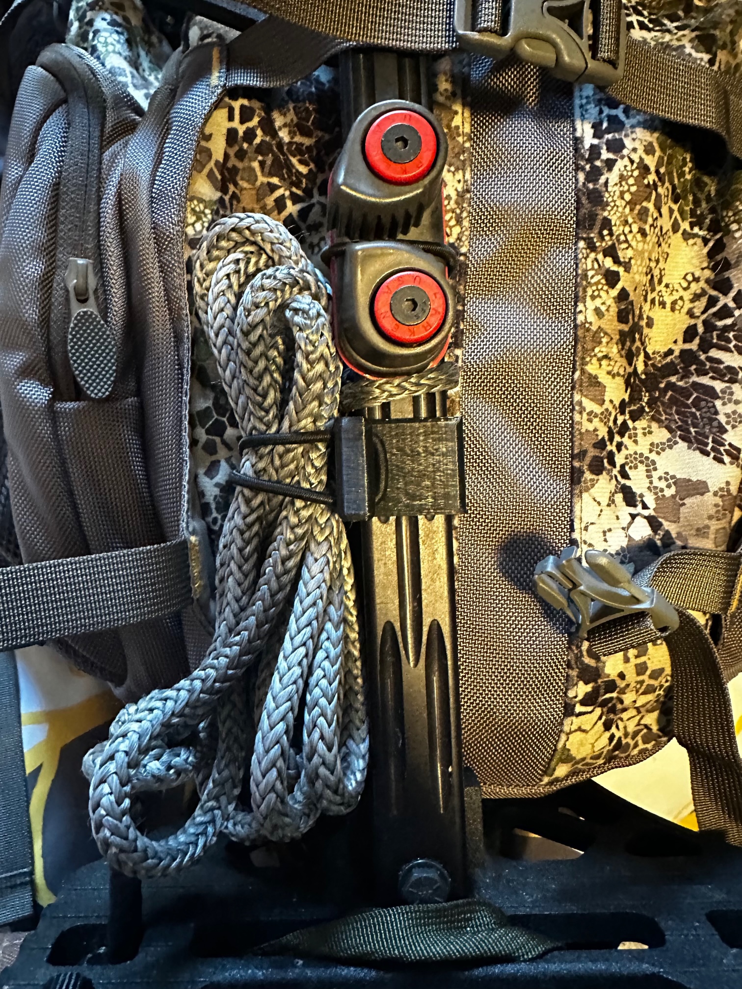 Featherstick Line Holder