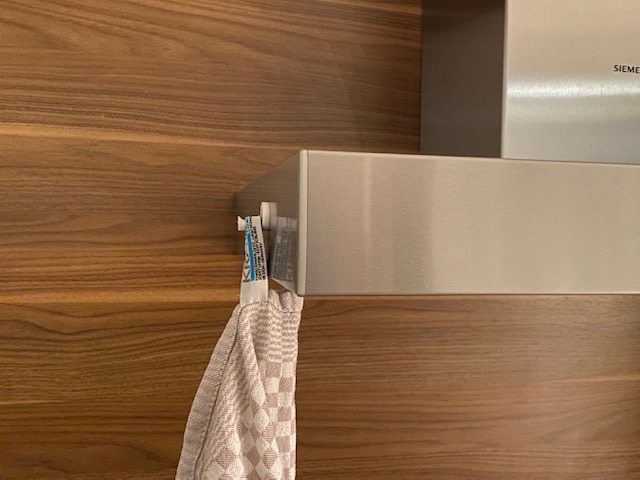 Towel Holder / Hook with magnet