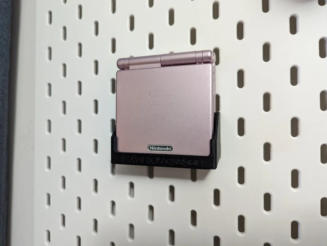 Game Boy Advance SP IKEA SKADIS Mount by Dan