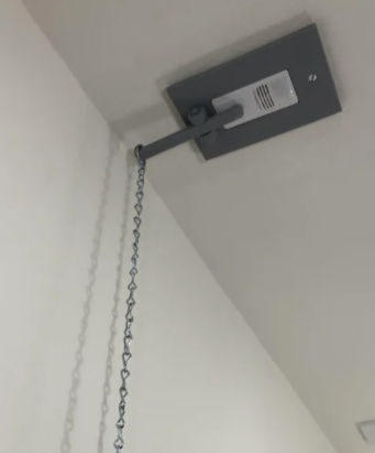 Miniatura 3 do modelo 3D Ceiling Switch Pull Chain