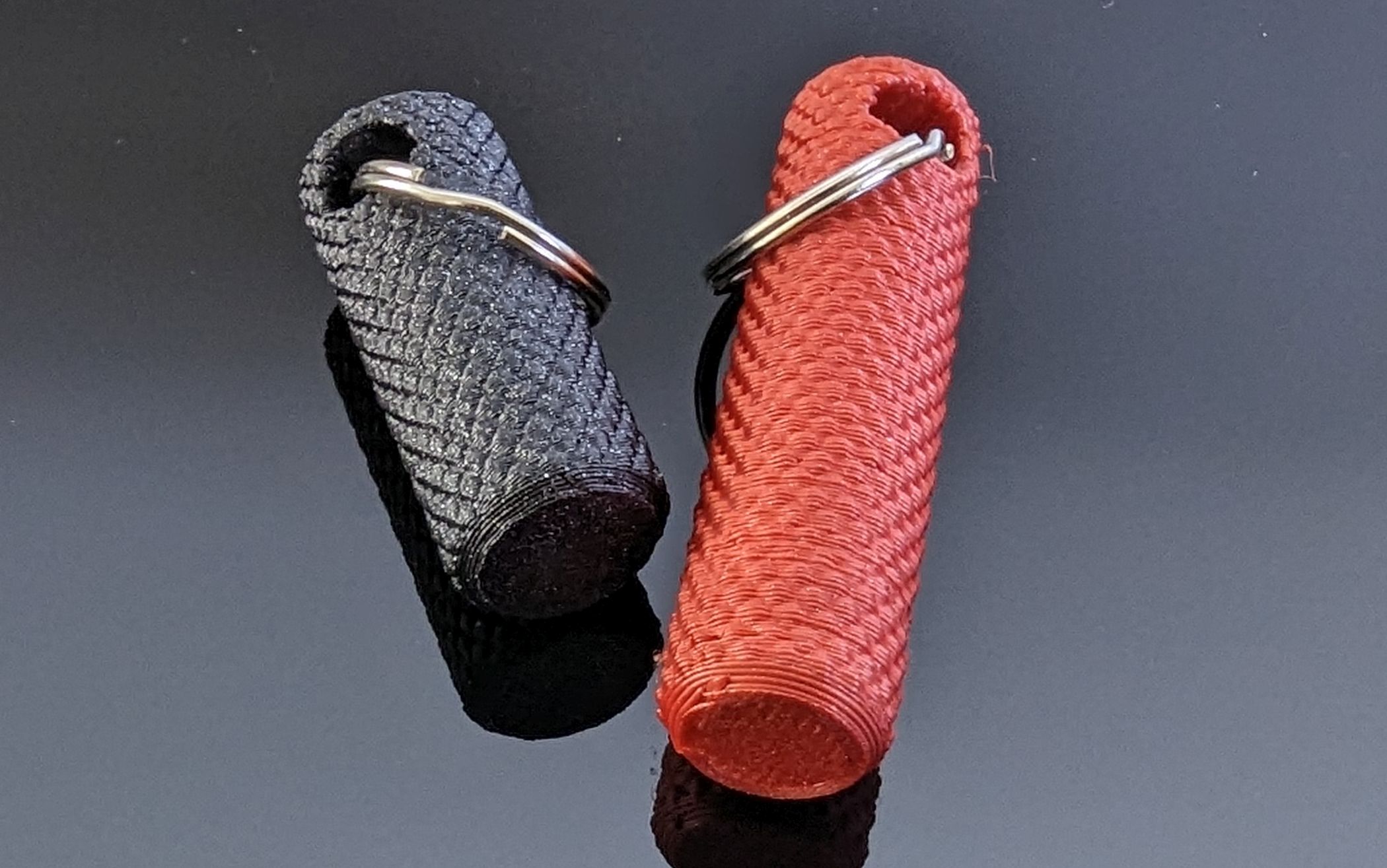 28mm Pilltube (resized) 3D model thumbnail