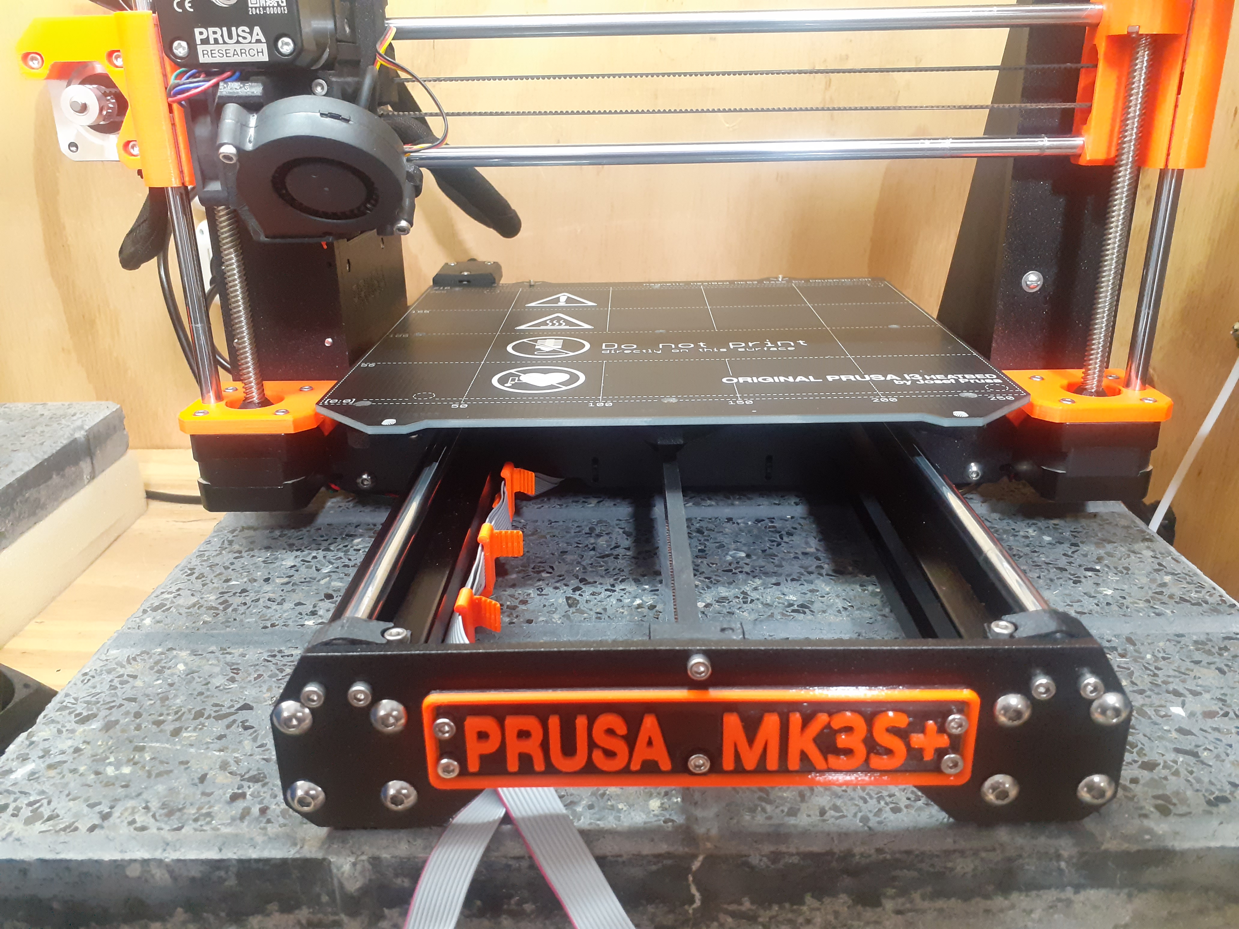 Prusa logo front plate (for external LCD)