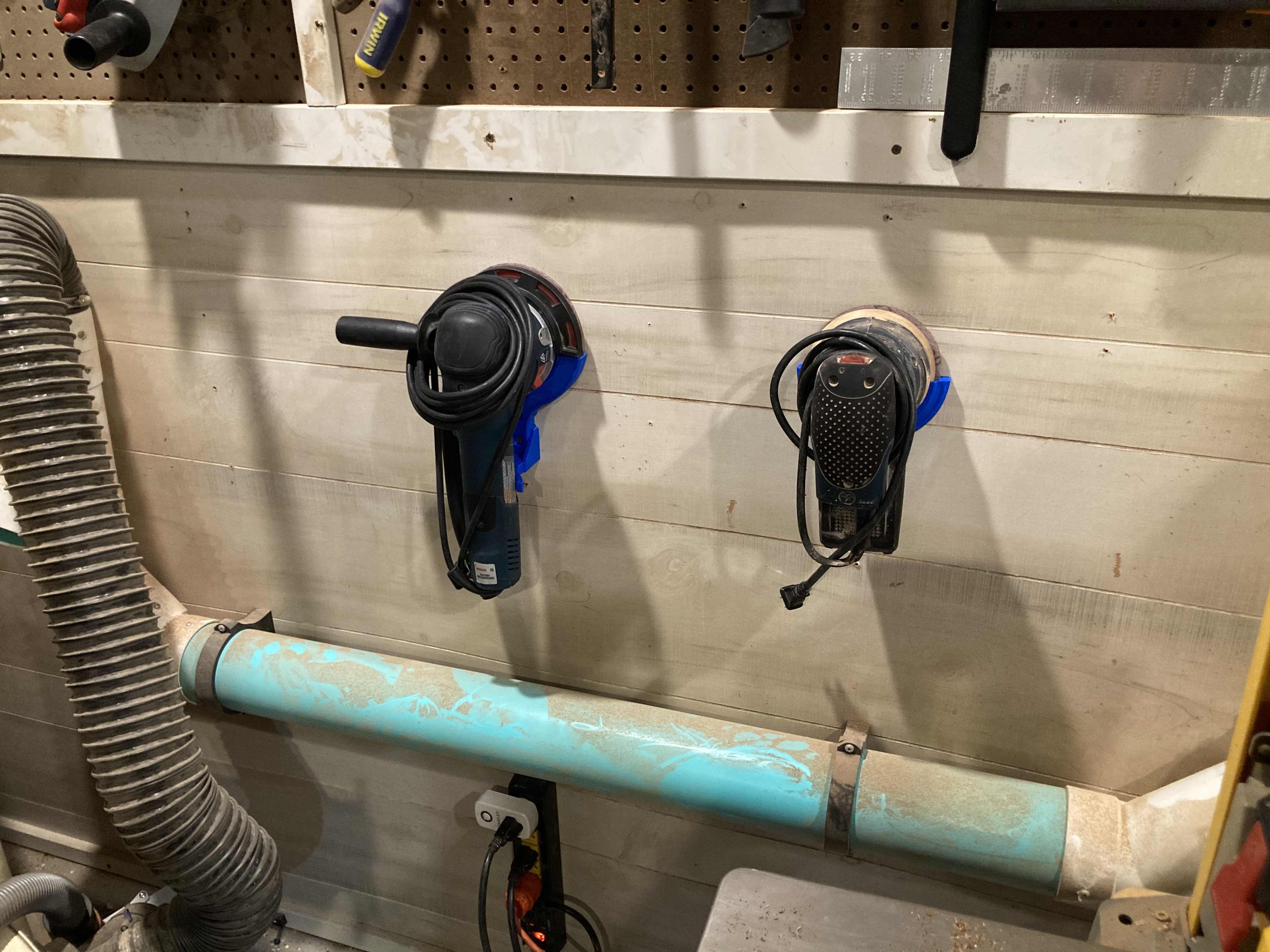 Bosch 5 inch Random orbit sander wall hanger by Patriot Designs