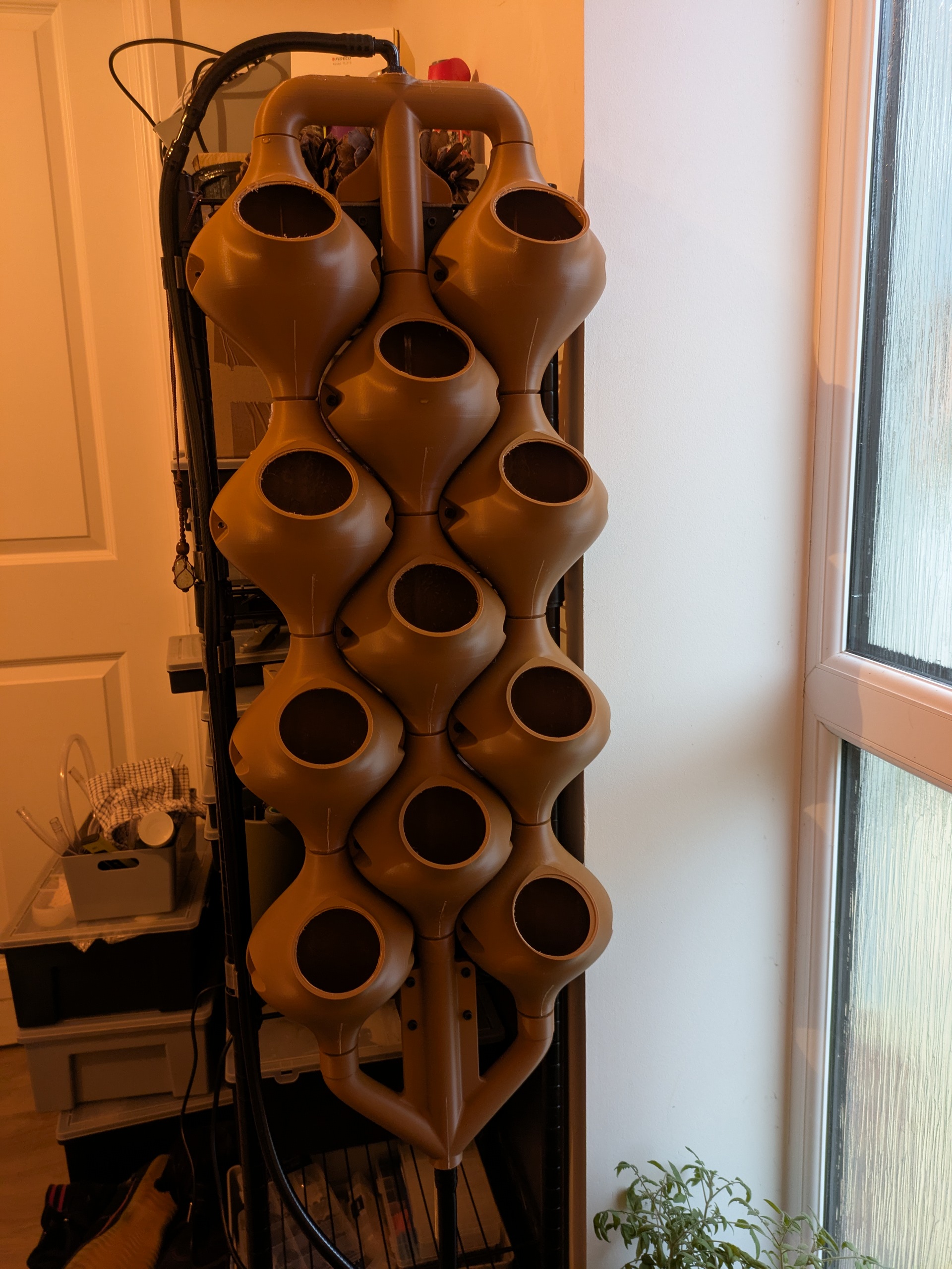 Vertical Hydroponics System (VHS) — thumbnail 2