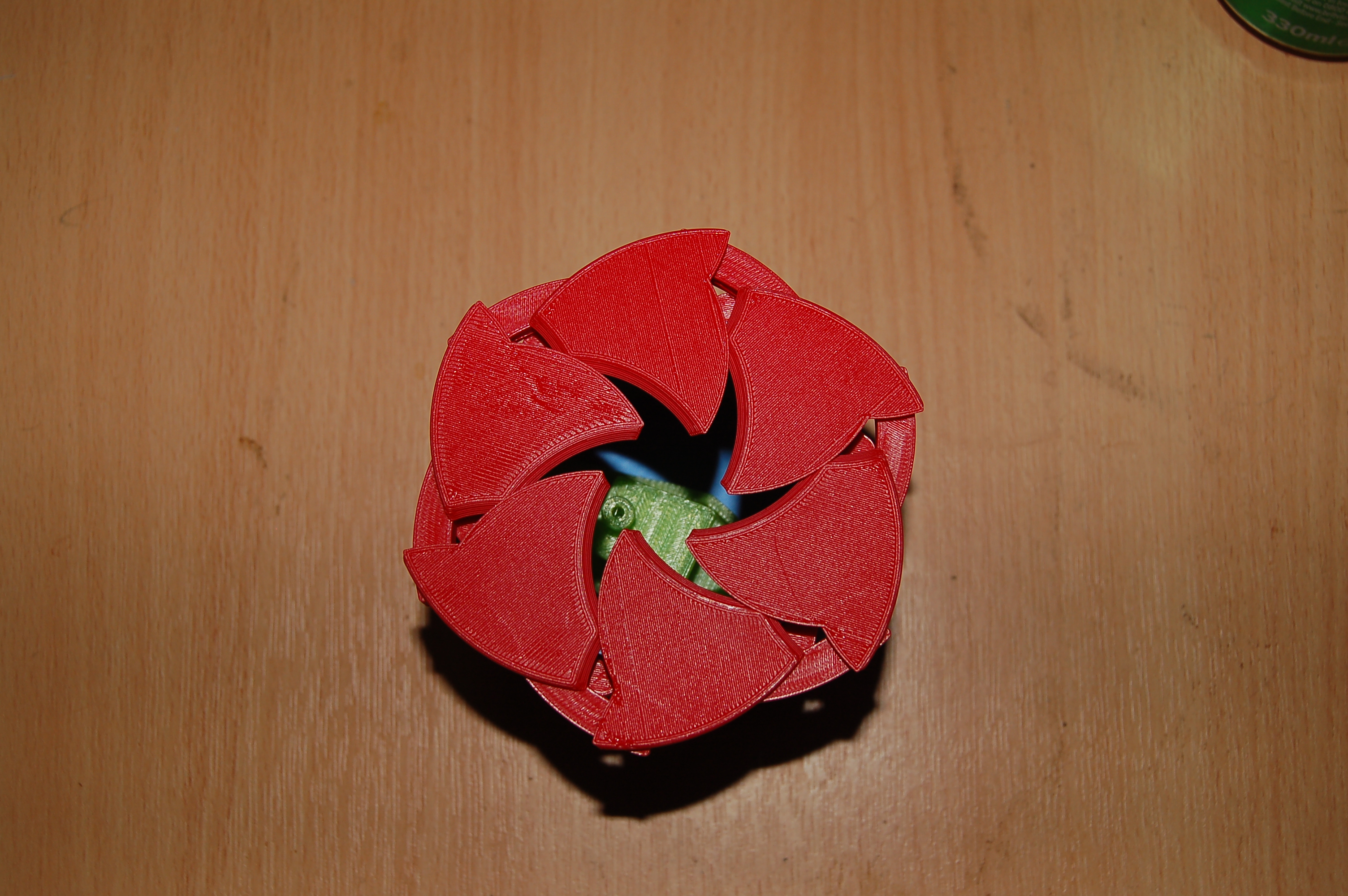 Miniatura 6 do modelo 3D Flower Iris Box
