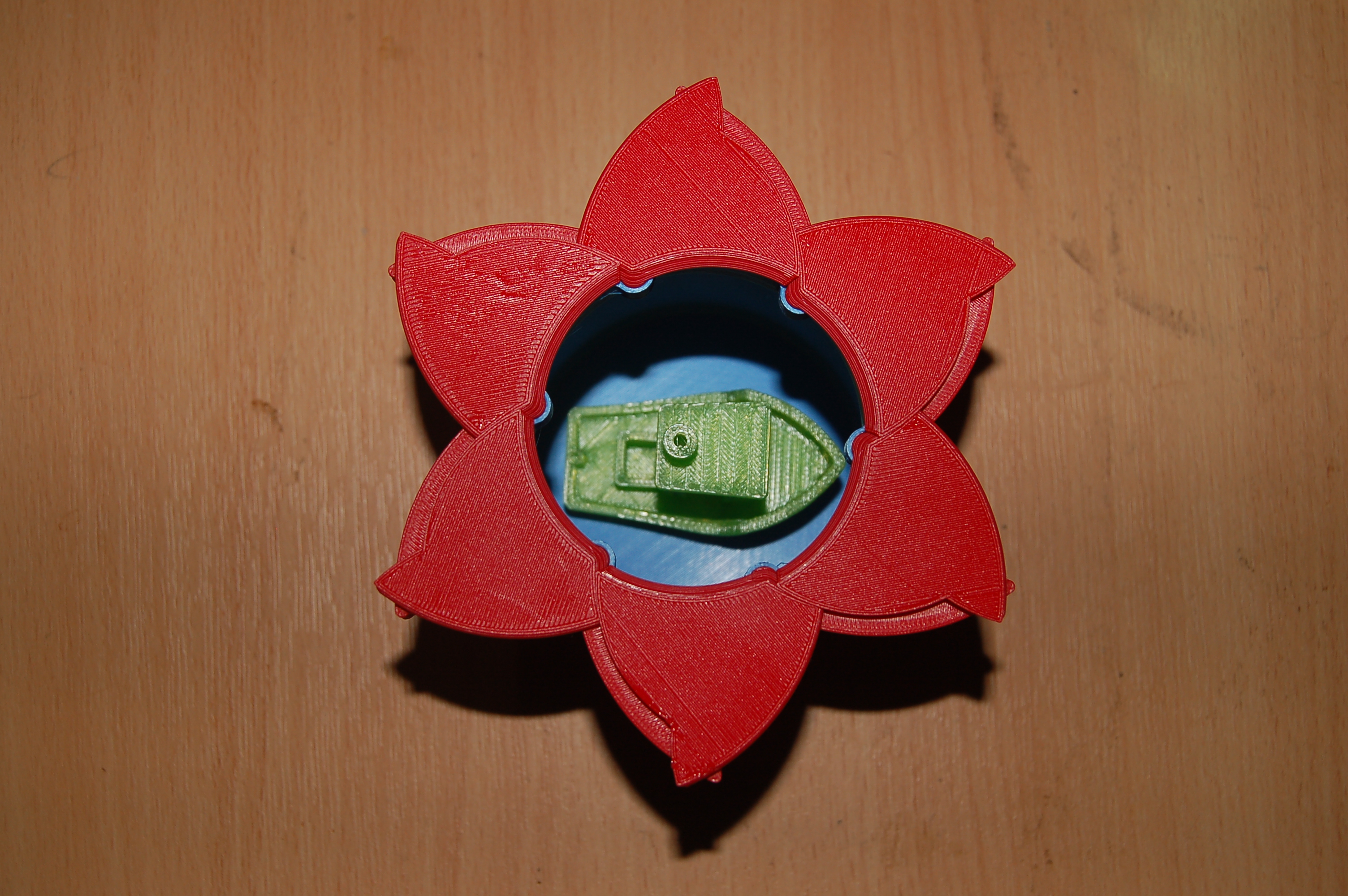 Miniatura 7 do modelo 3D Flower Iris Box