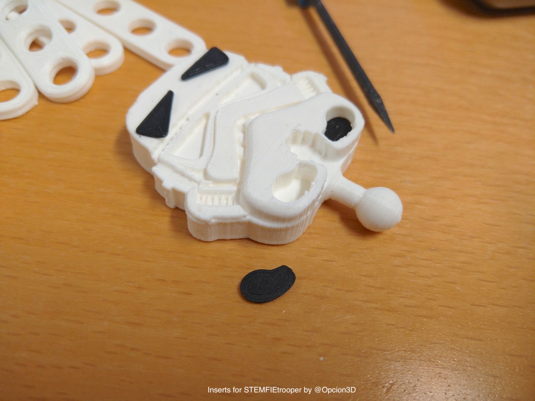 Face inserts for STEMFIEtrooper by Opcion3D