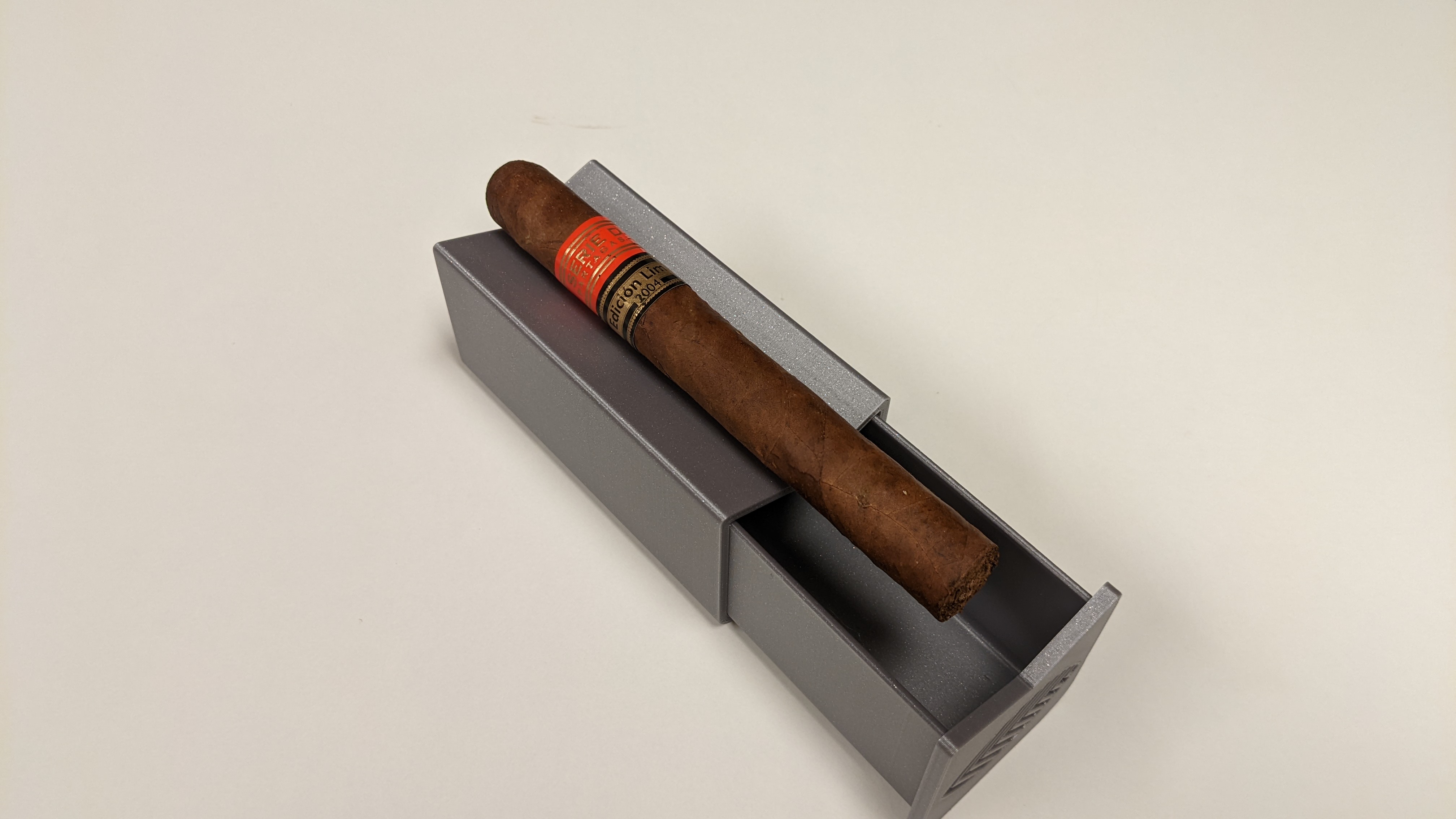 Sliding cigar ashtray / Zigarren Aschenbecher by overcast, Download free  STL model