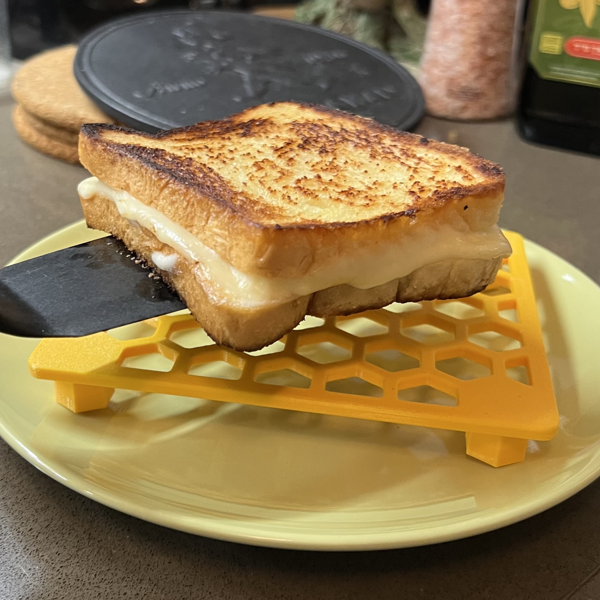 The 'Keeping it Crispy' tray holder for Grilled Cheese Sandwich & Toast!