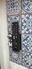 Samsung M8 Monitor - Remote Control Holder by mikekasper303, Download free  STL model